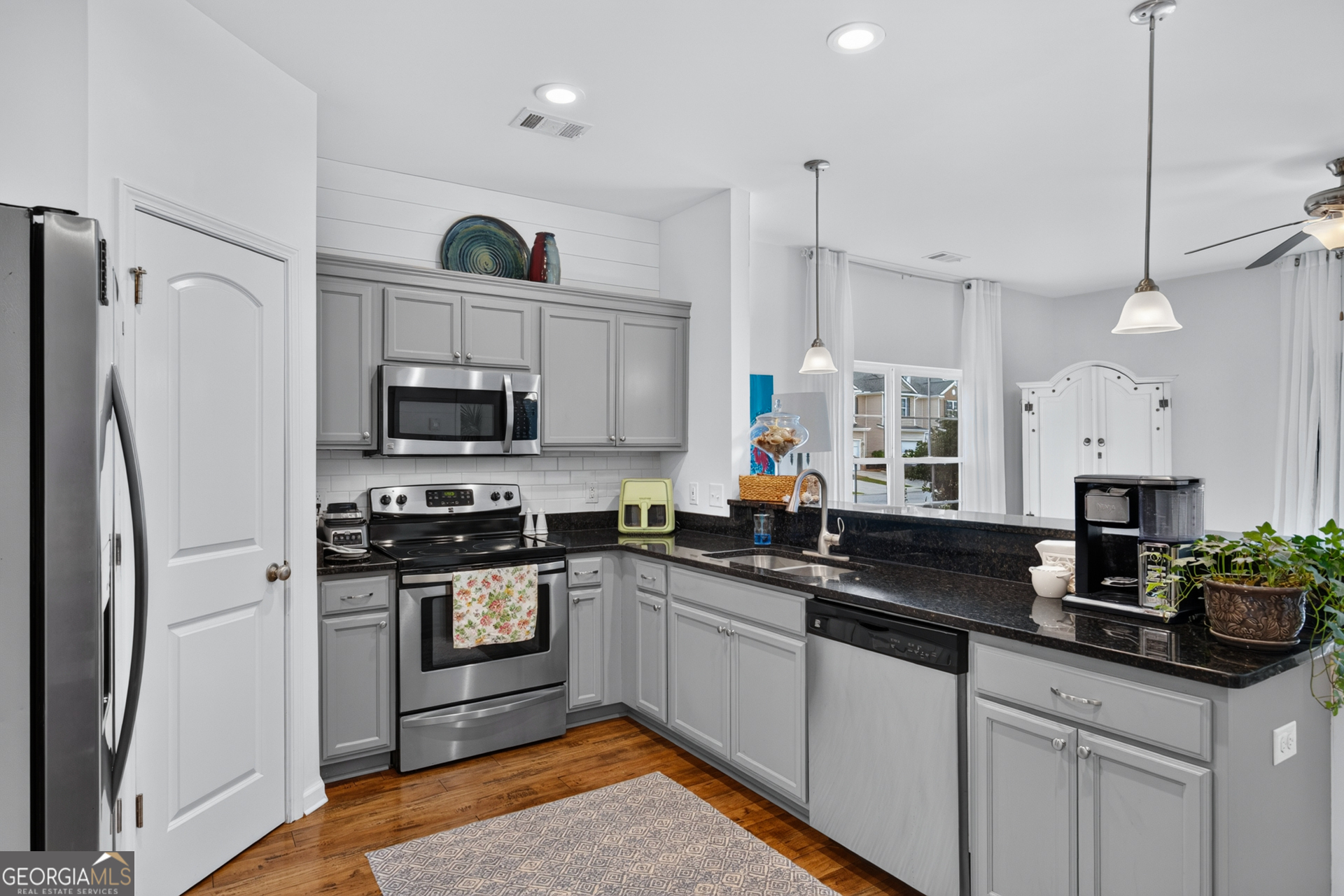 255 Cantle Drive Property Photo 8