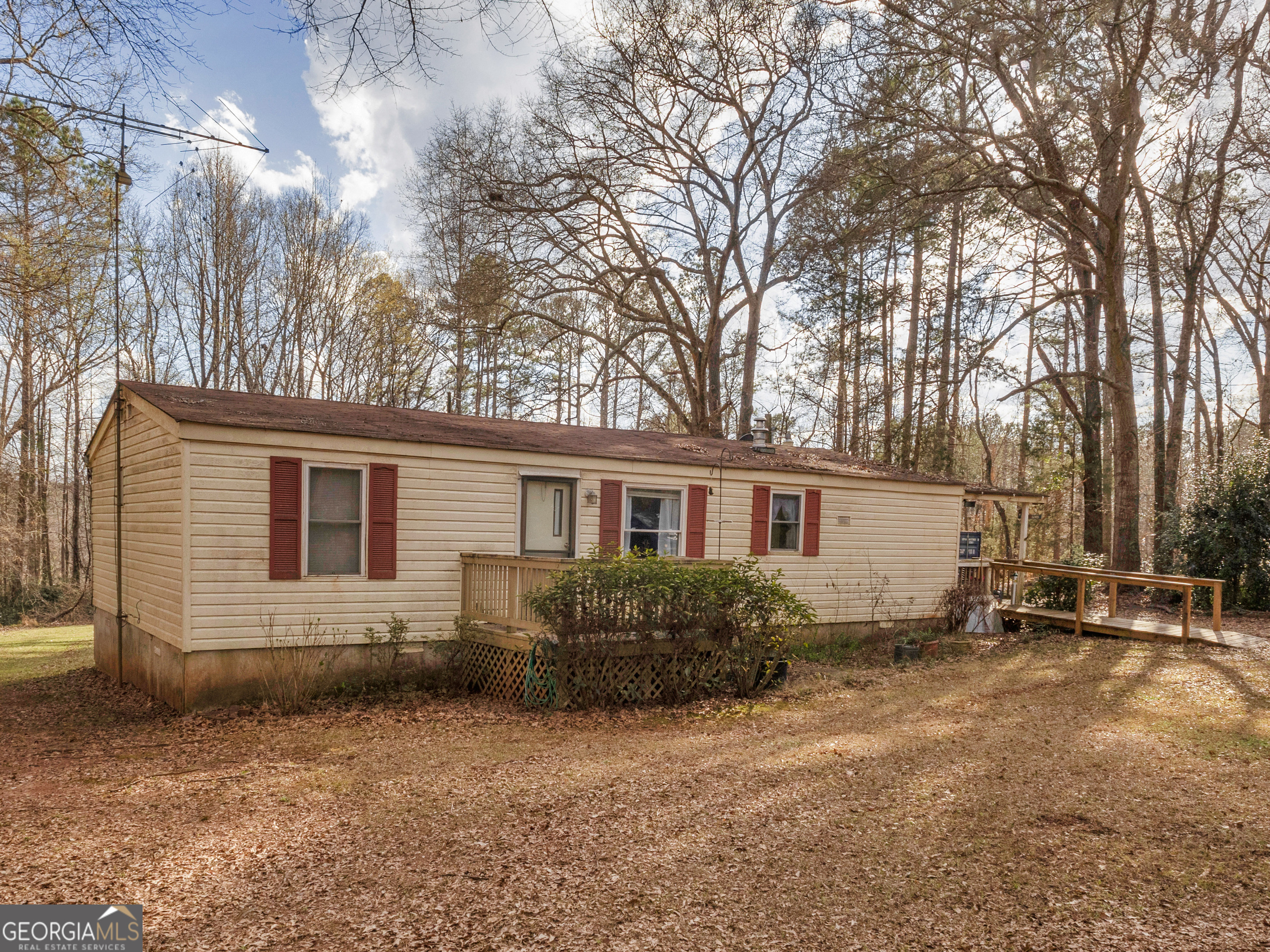 138 Lewis Road Property Photo 2