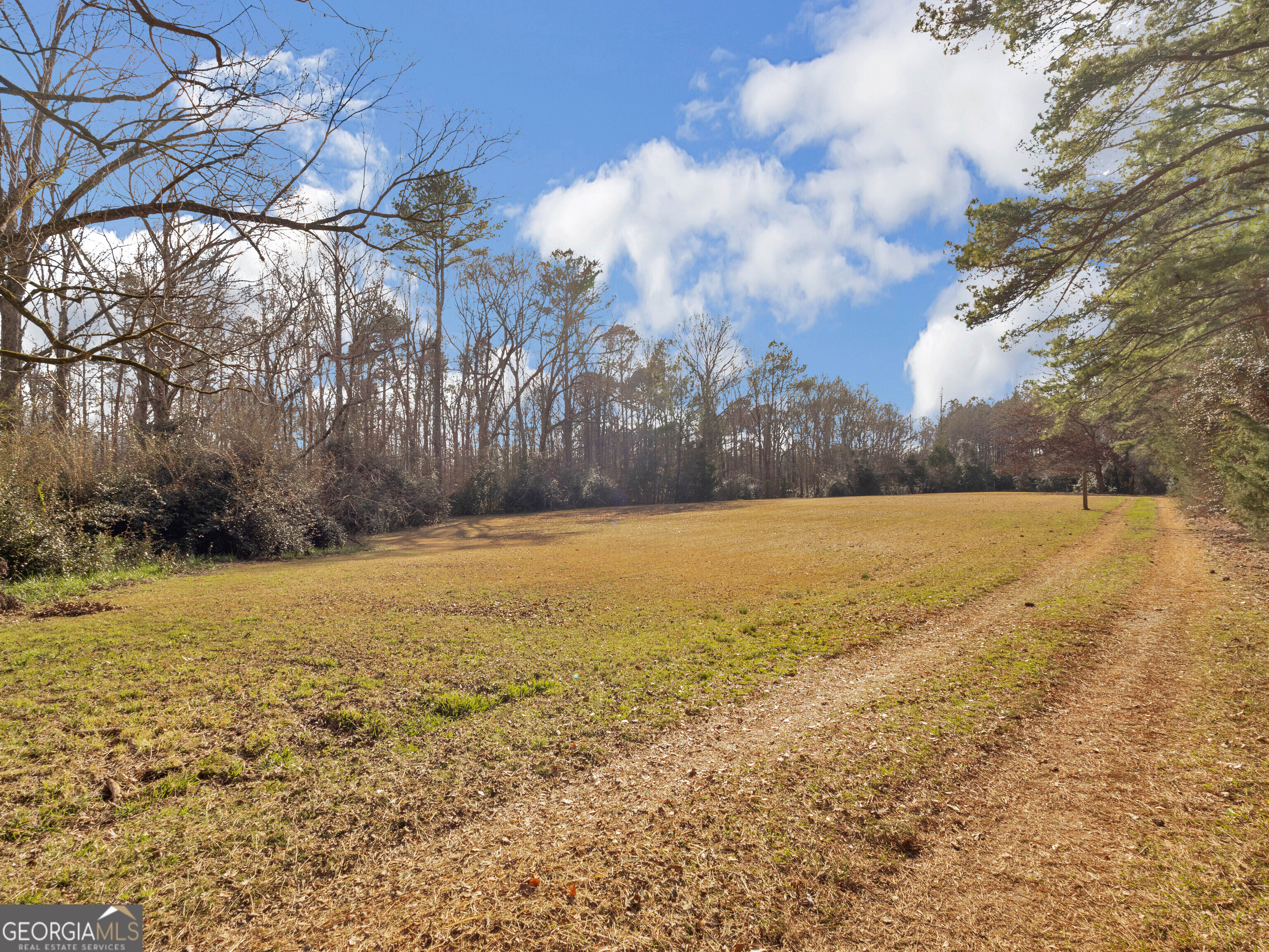 138 Lewis Road Property Photo 3