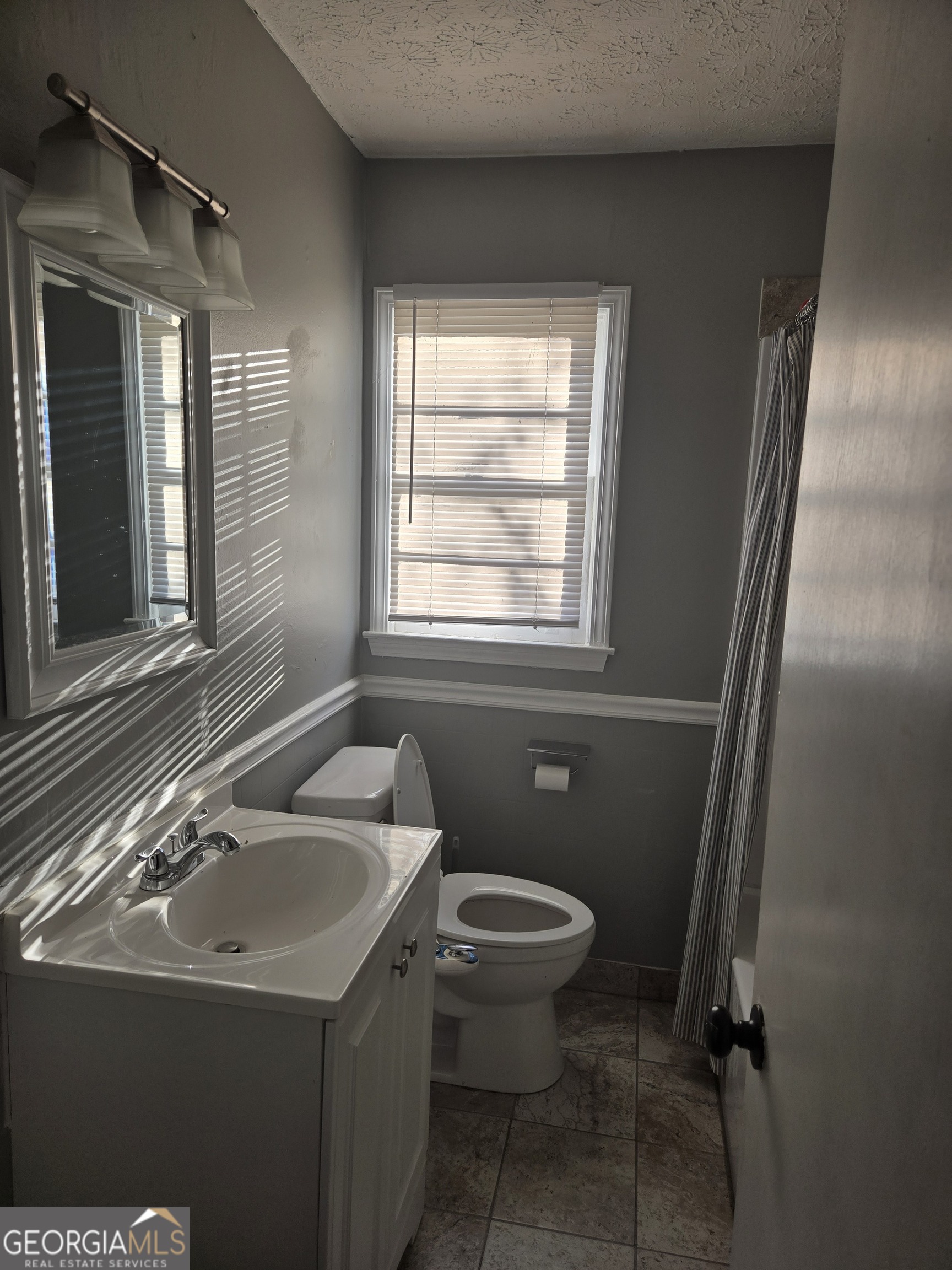 320 Vine Street # 2 Property Photo 3