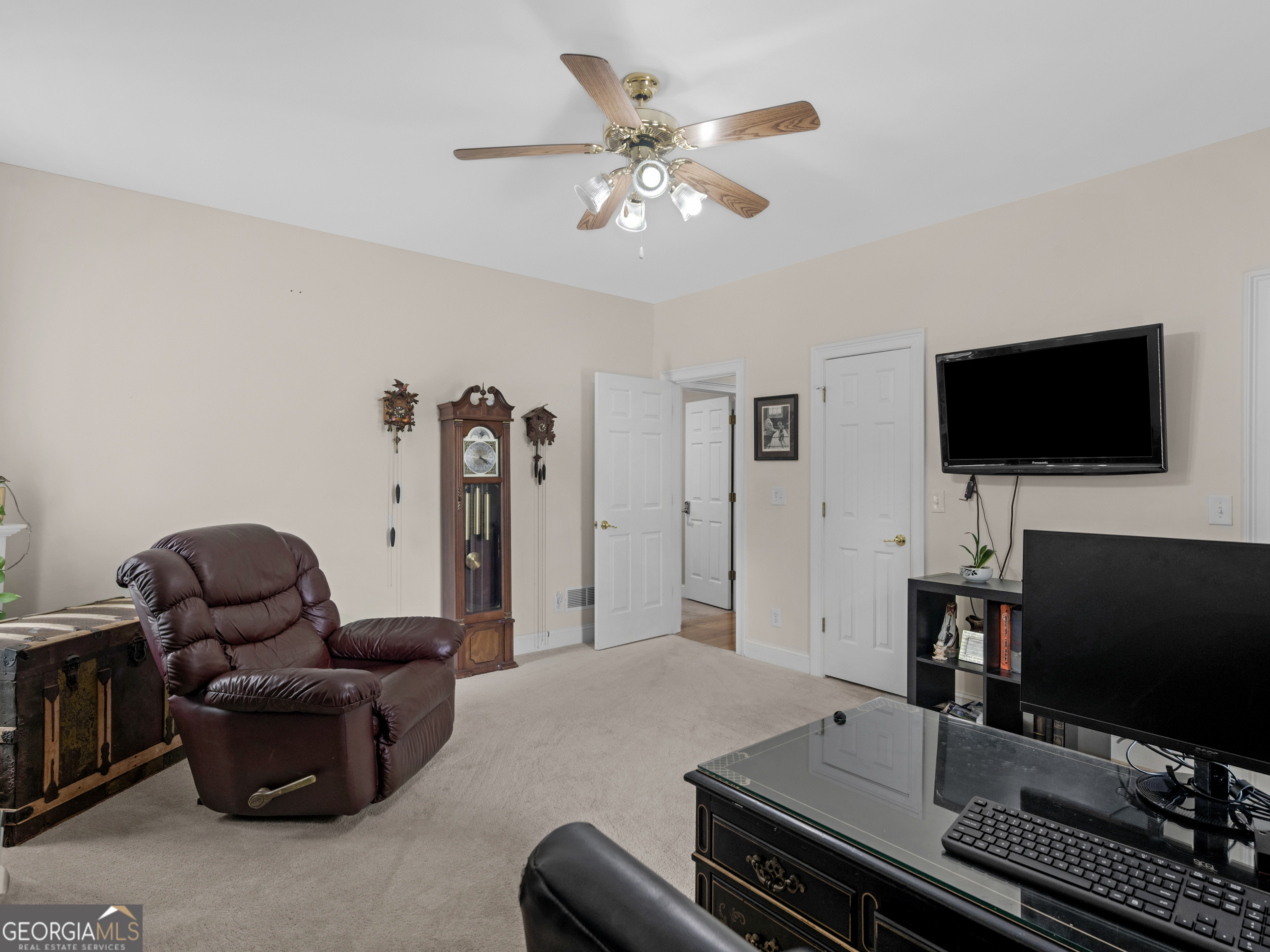 511 Clearwater Drive Property Photo 28