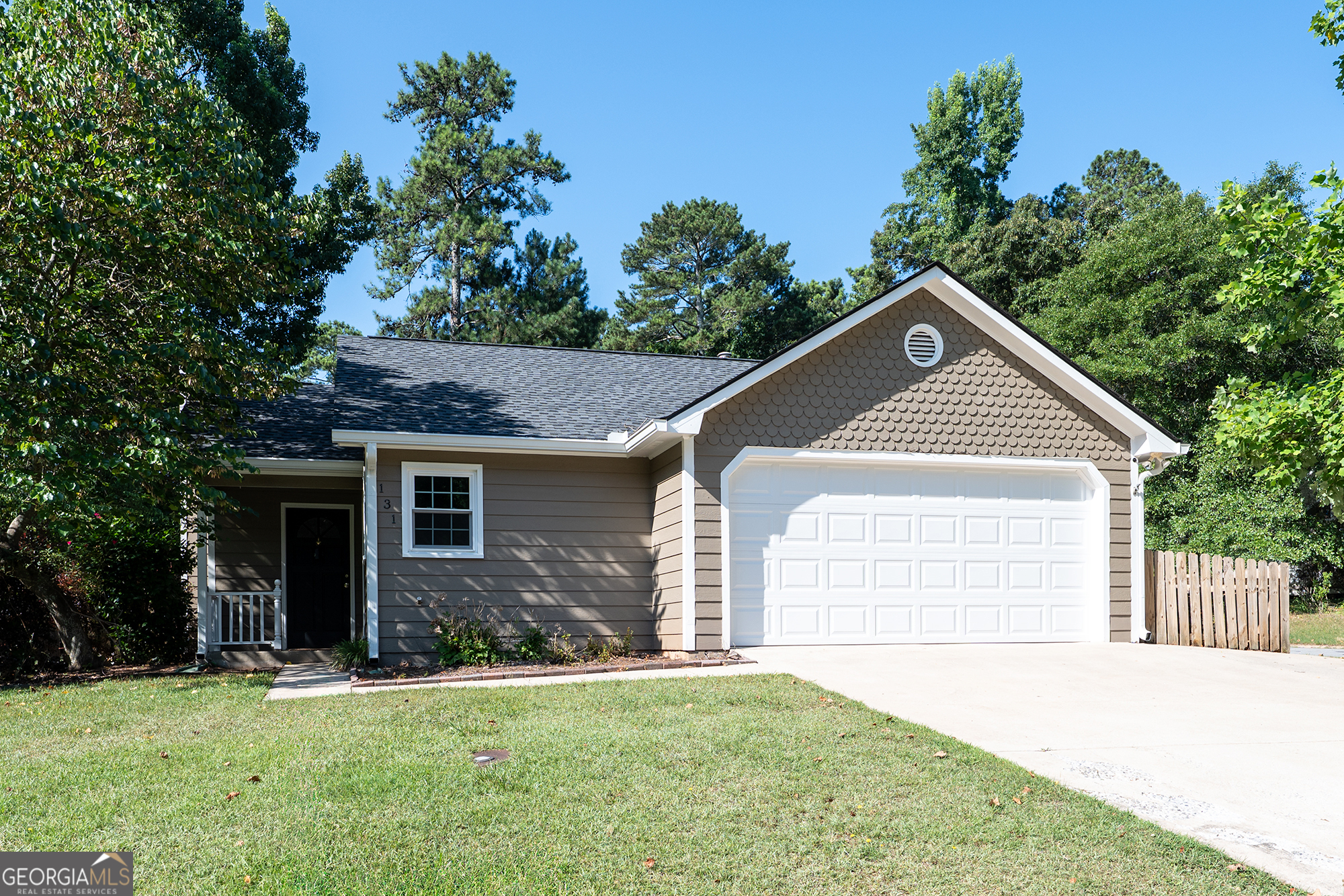131 Diamond Drive Property Photo 3