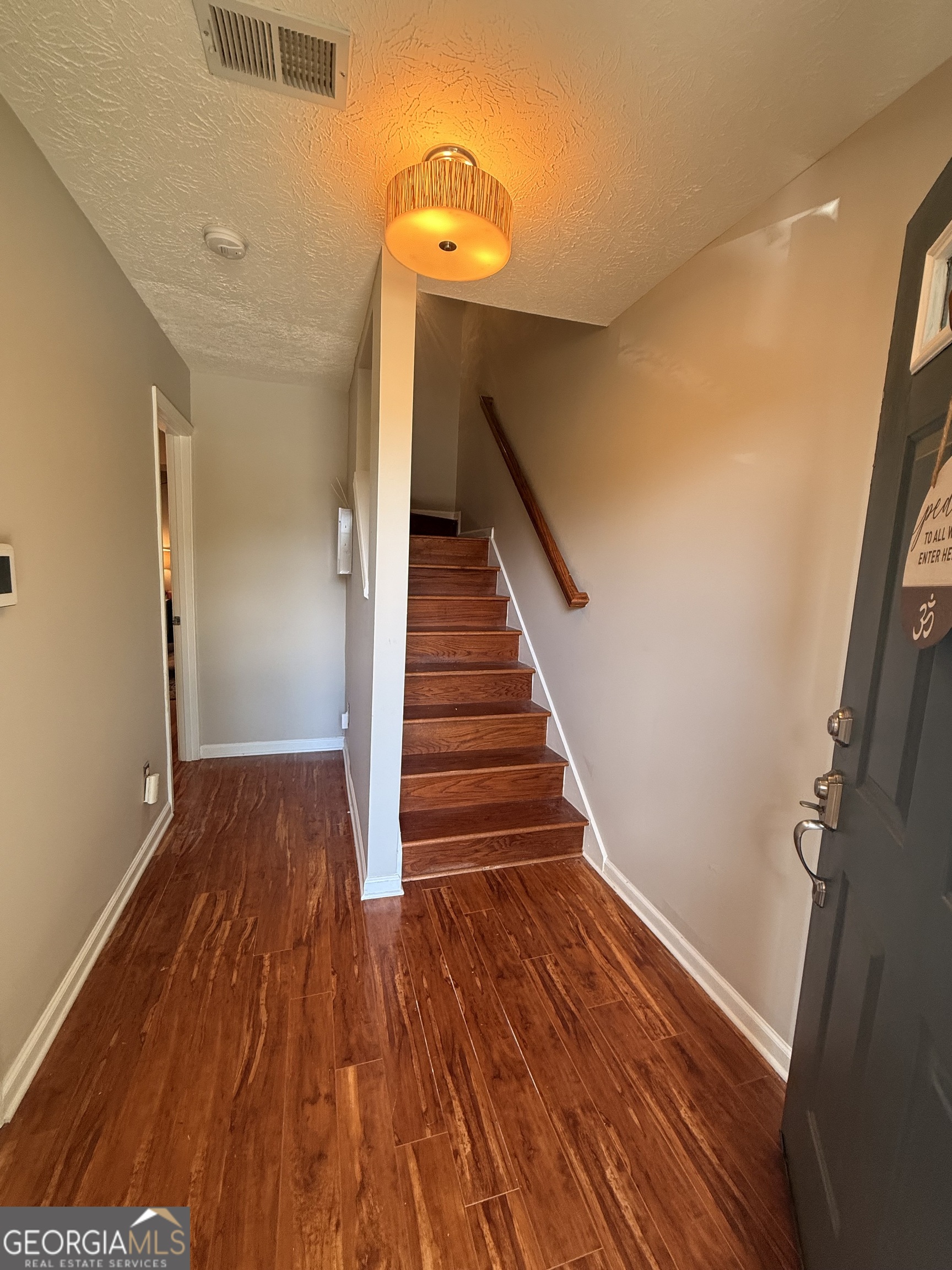 2031 Pinnacle Pointe Property Photo 4