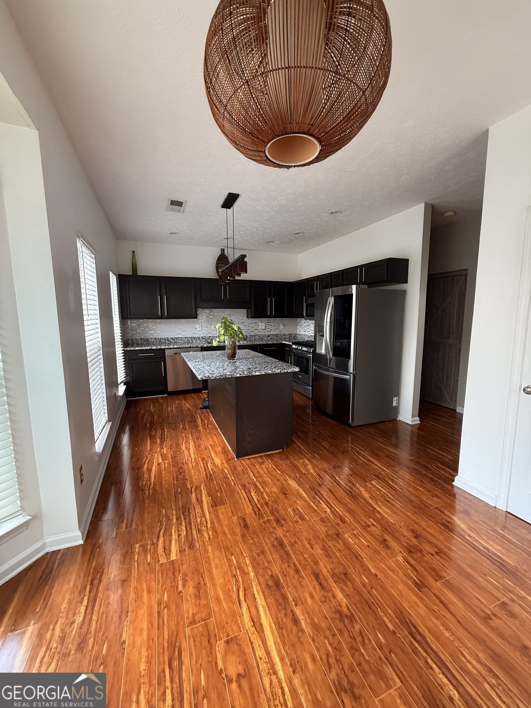 2031 Pinnacle Pointe Property Photo 9