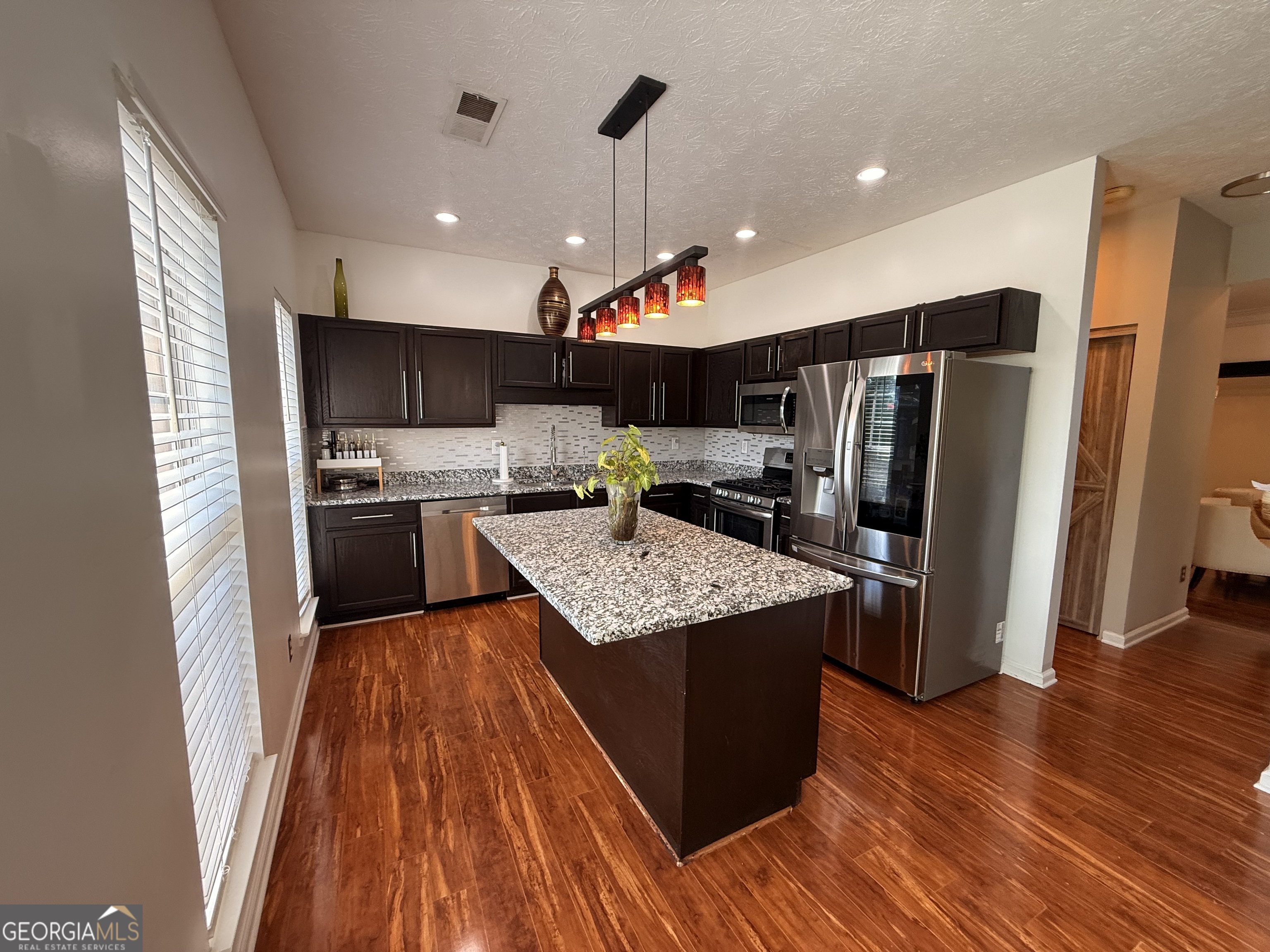 2031 Pinnacle Pointe Property Photo 17
