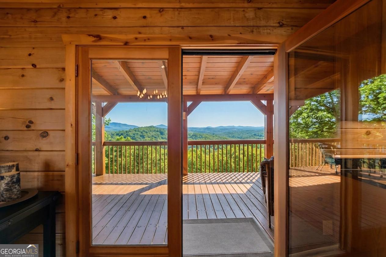 503 Ranch Mountain Drive Property Photo 14