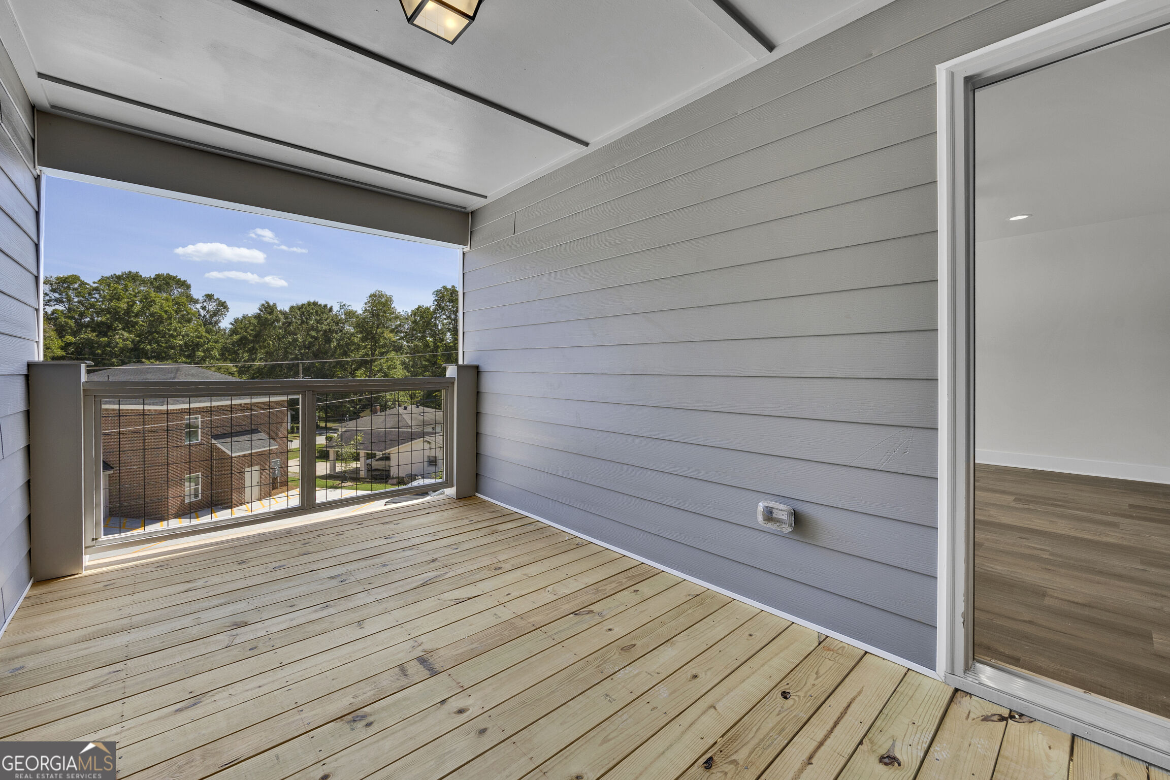 5134 Avery Street Property Photo 6