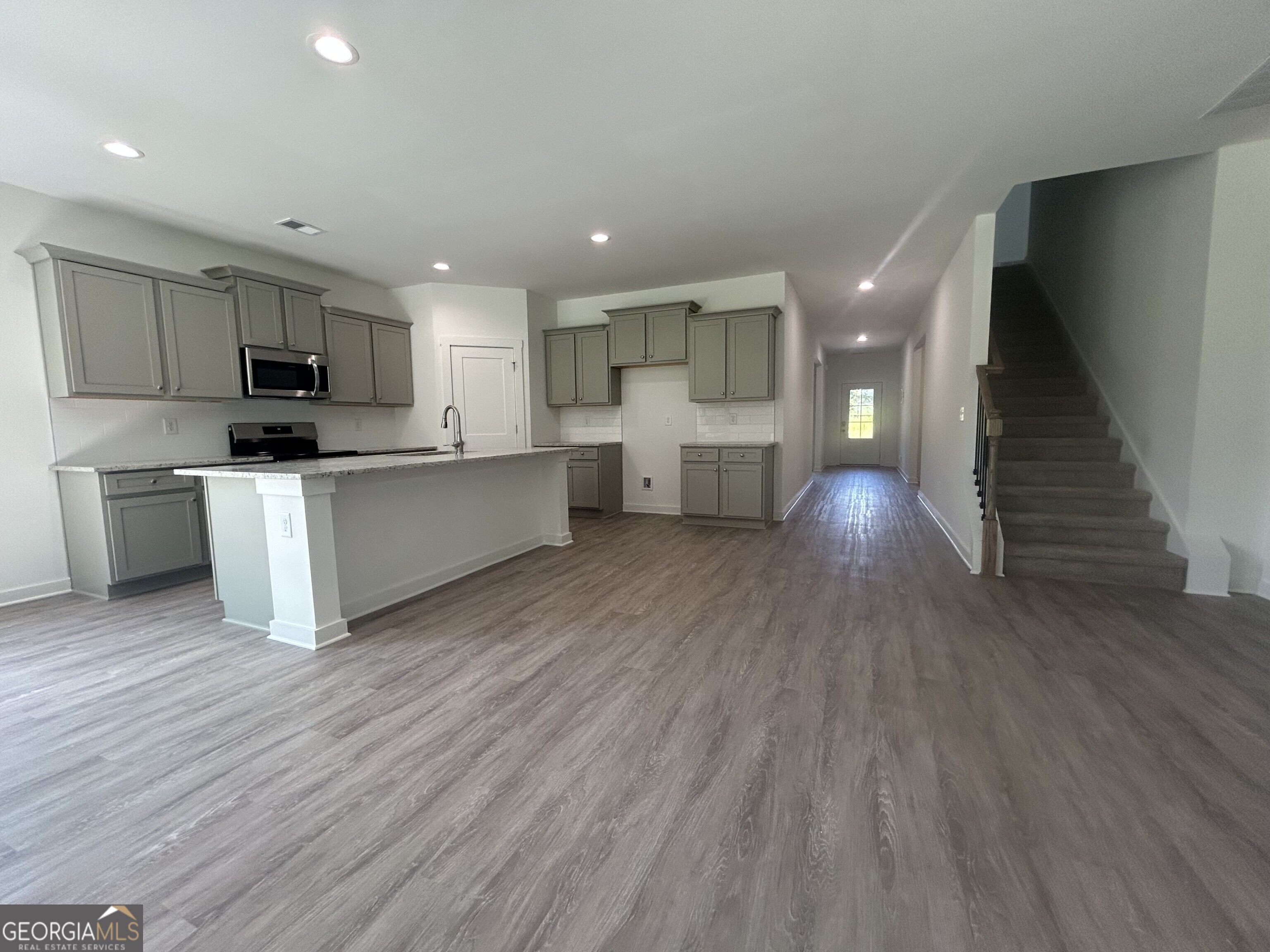 370 Crimson Feather Drive Property Photo 10