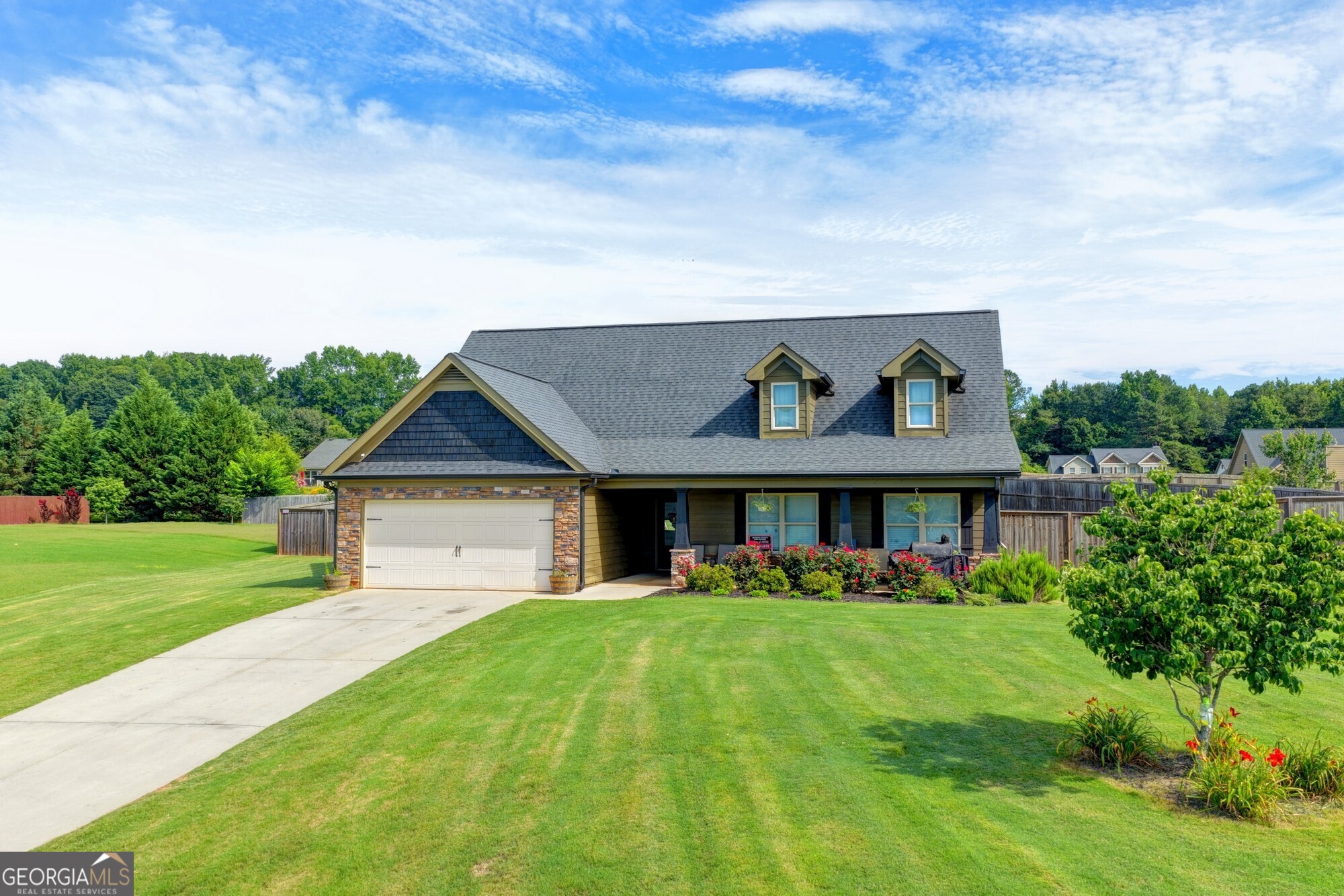 82 Lake Point Court