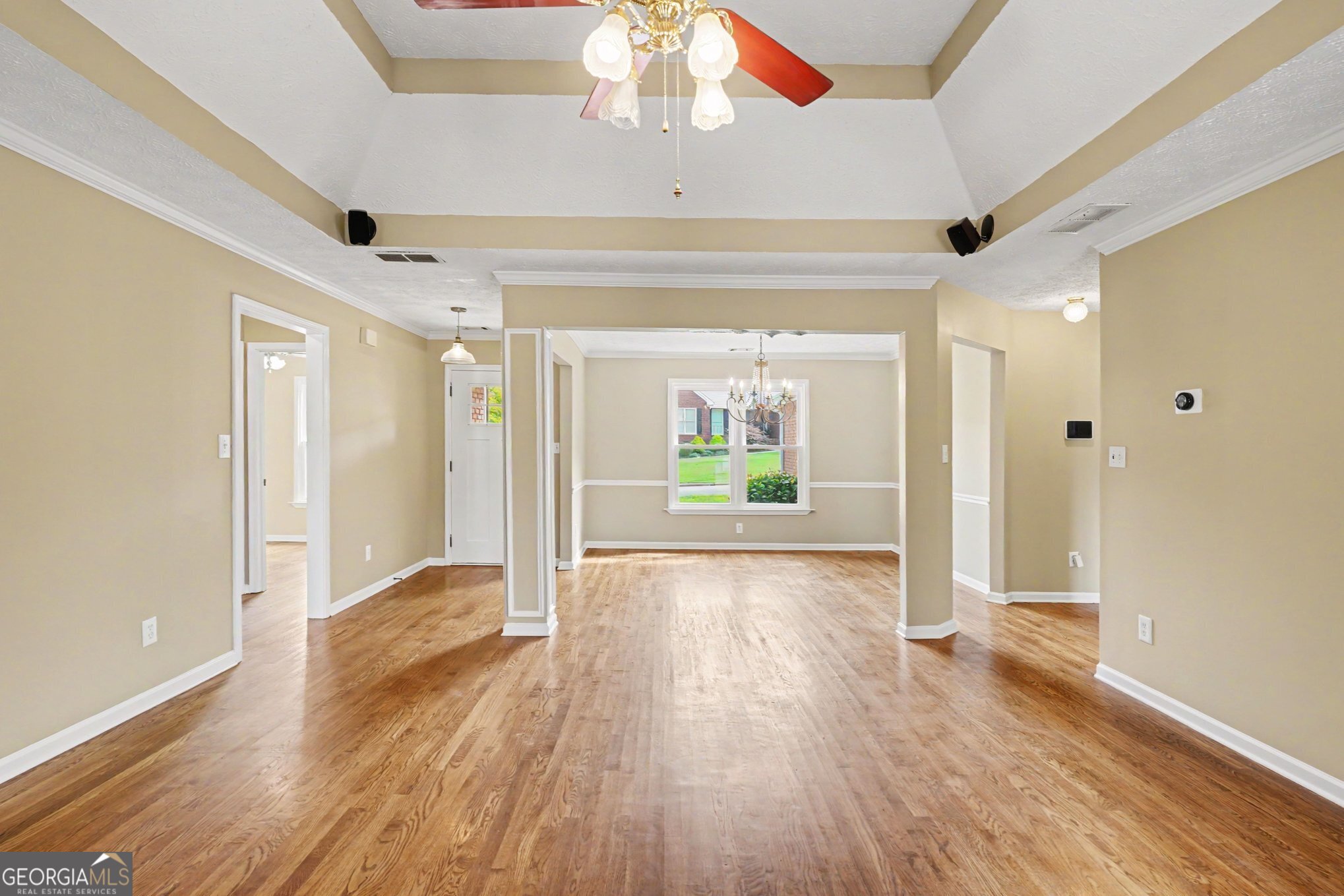 365 Oakpark Terrace Property Photo 5