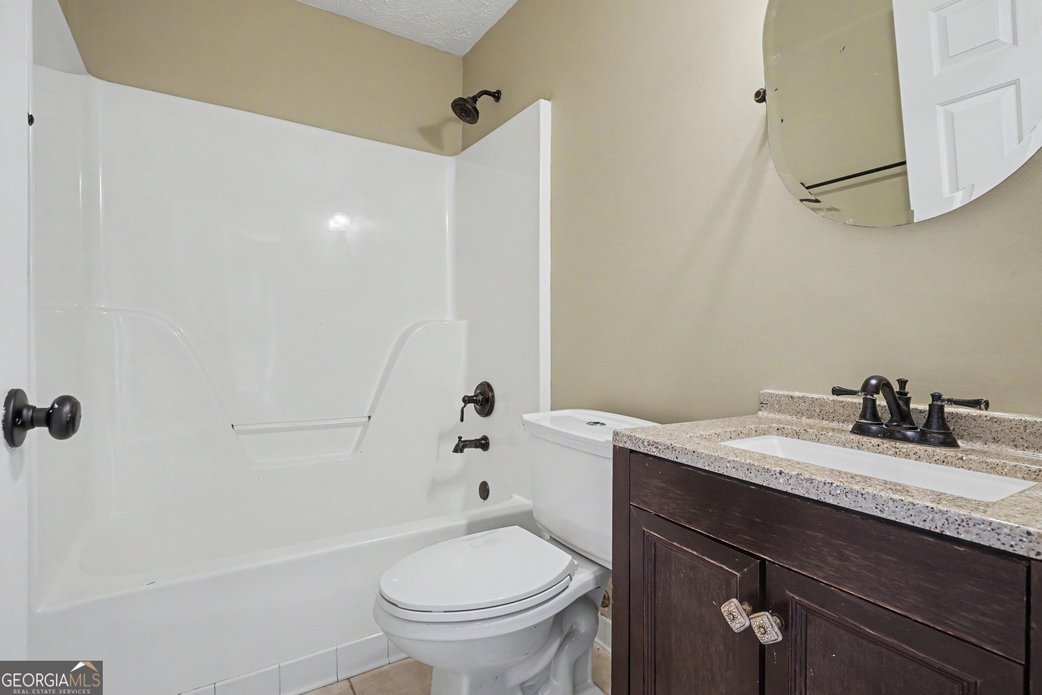 365 Oakpark Terrace Property Photo 14