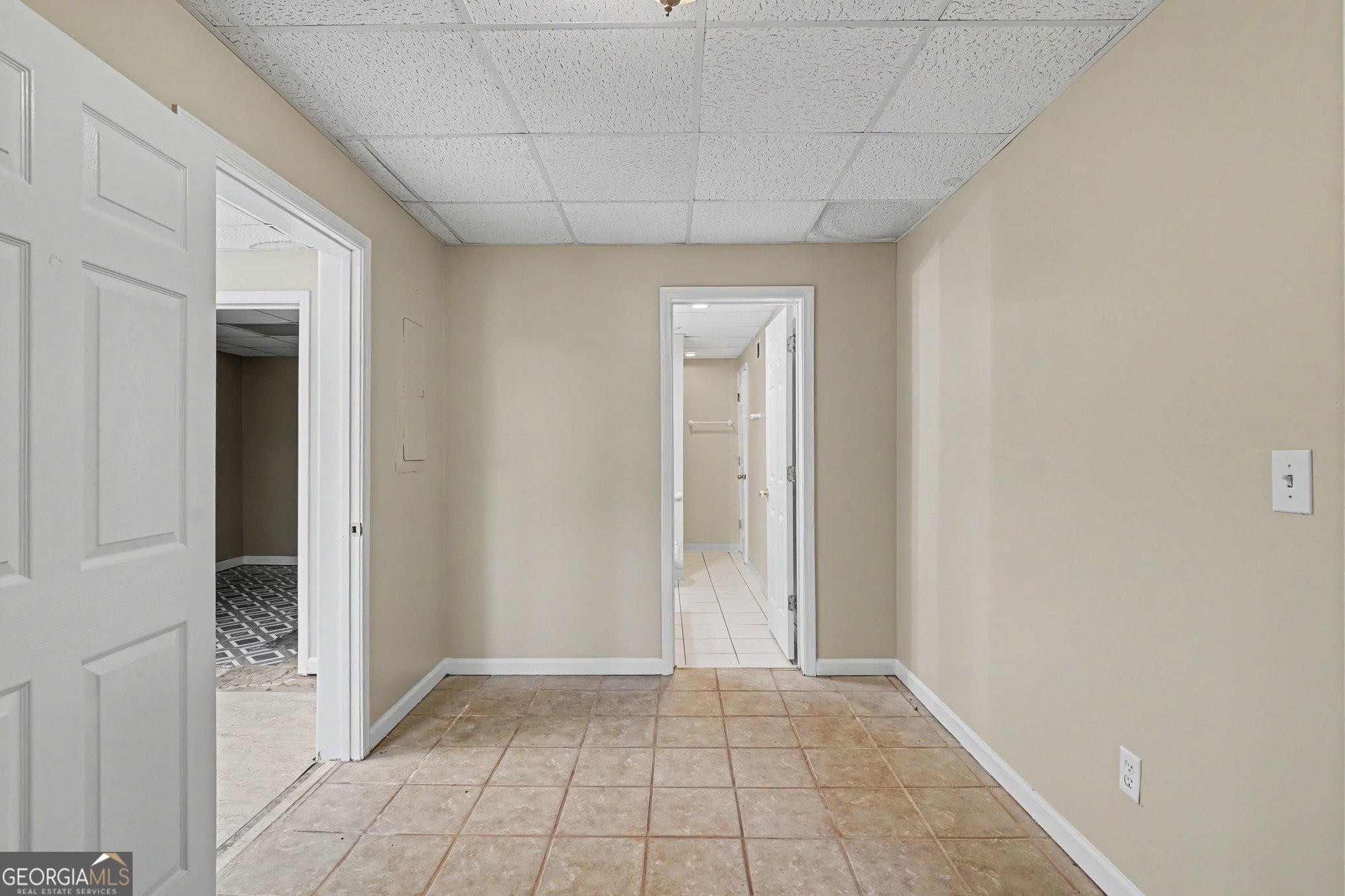 365 Oakpark Terrace Property Photo 24