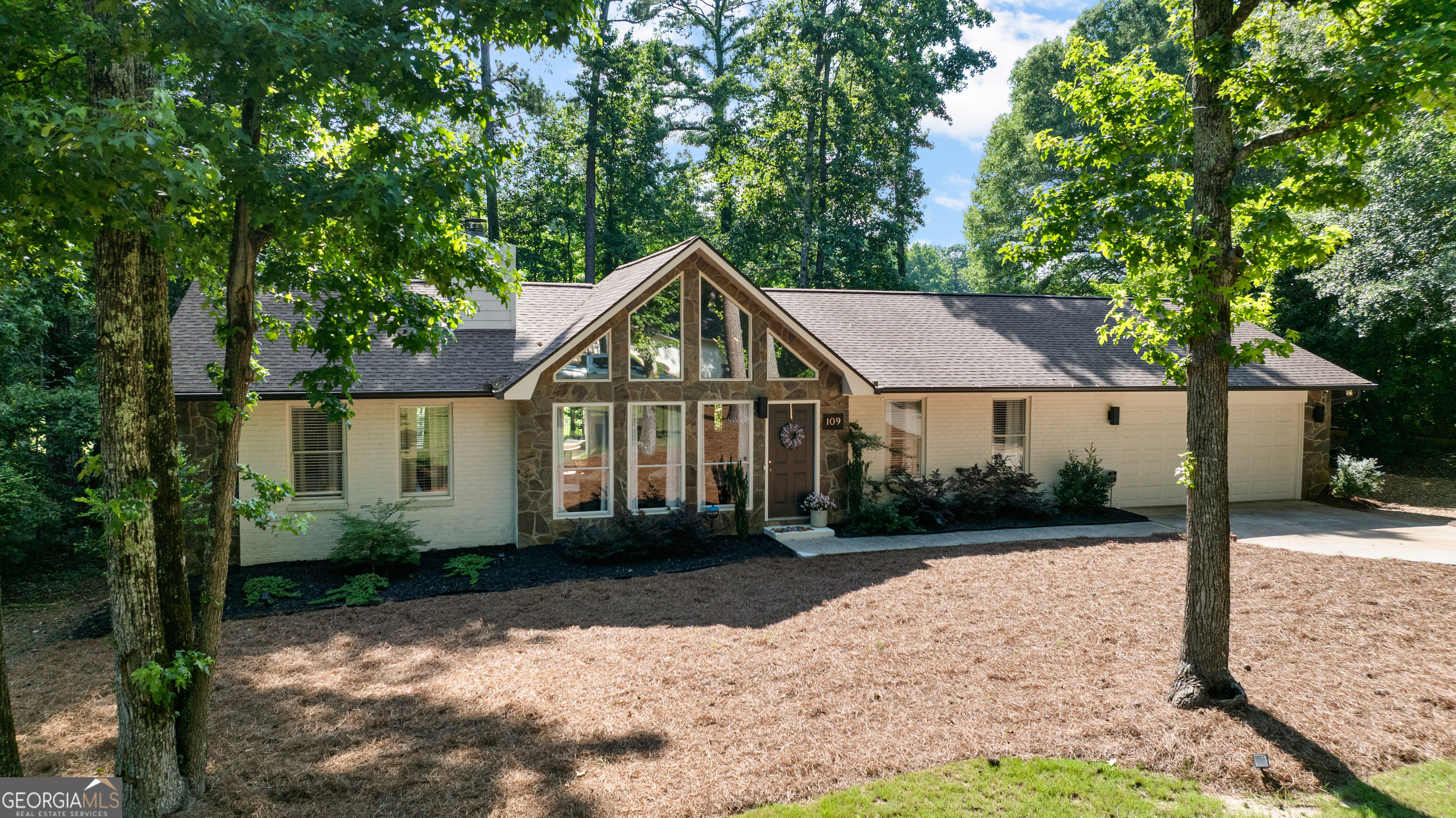 109 Crofts Corner Property Photo 4