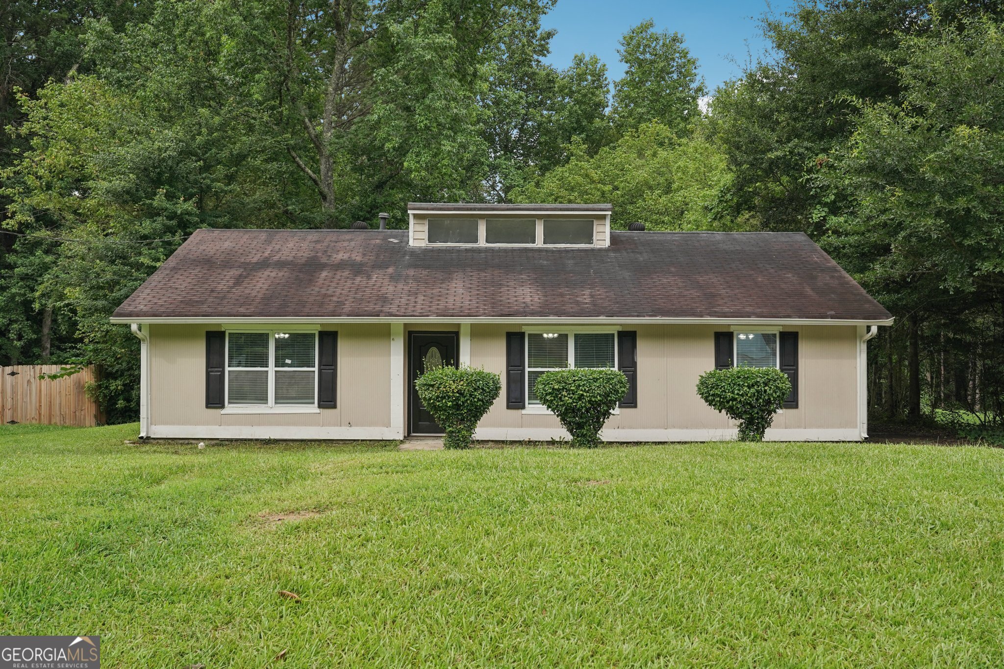 7335 Connell Road Property Photo 1