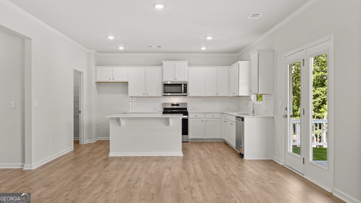 4100 Peregrine Way Property Photo 6