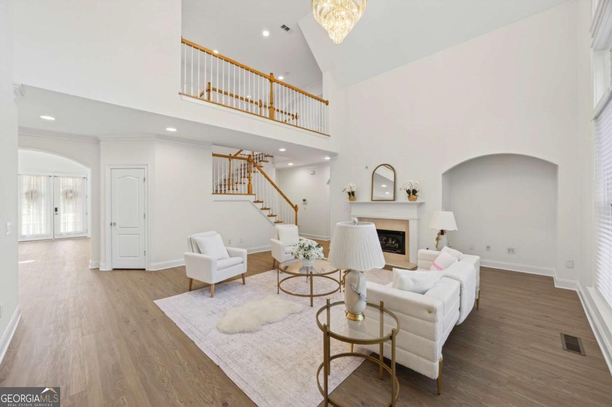 2274 Norbury Drive Se Property Photo 8