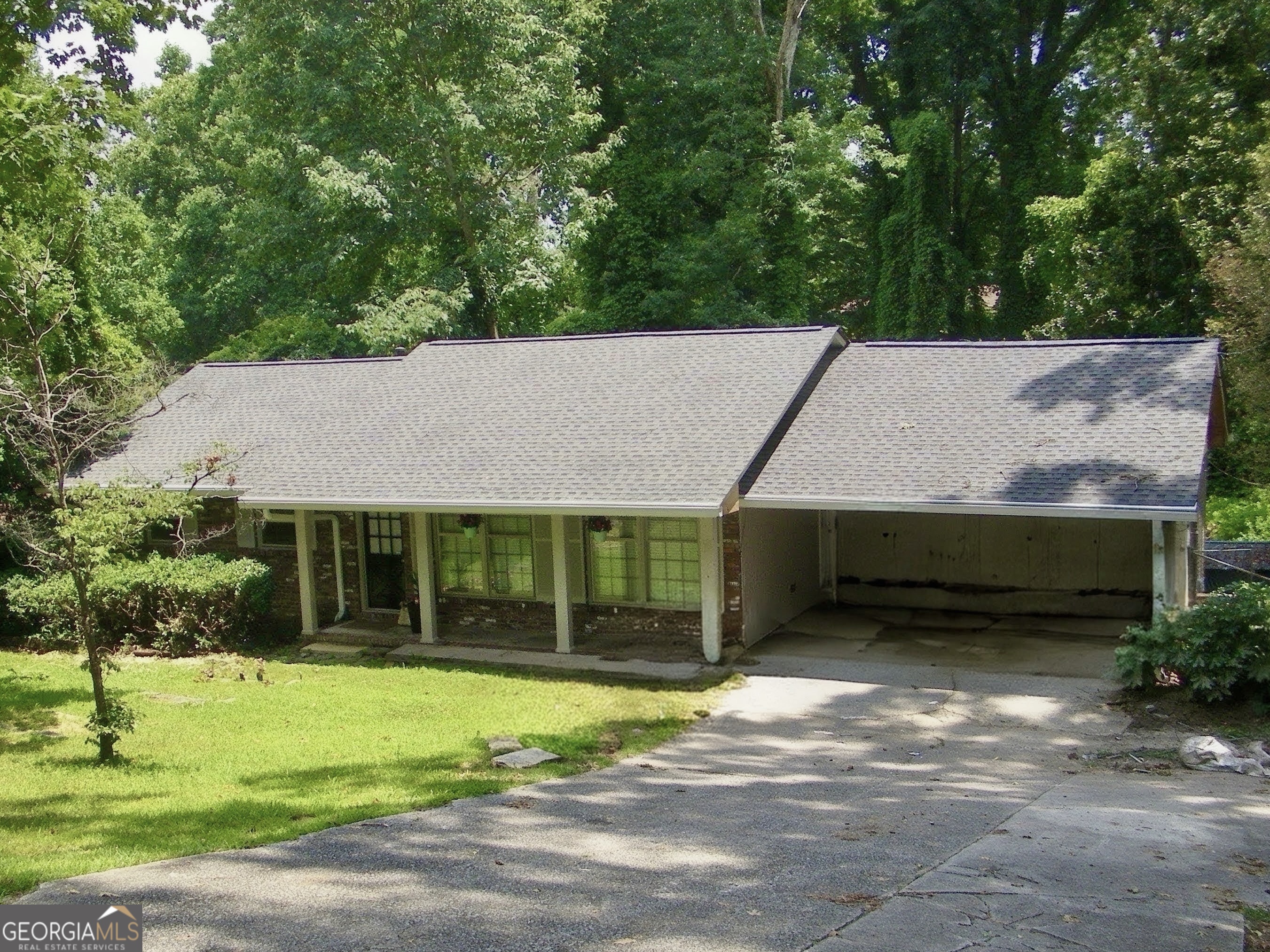 2831 Old Norcross Road Property Photo 1