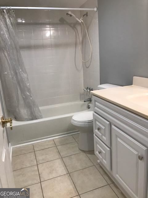 3101 Colonial Way # O Property Photo 4