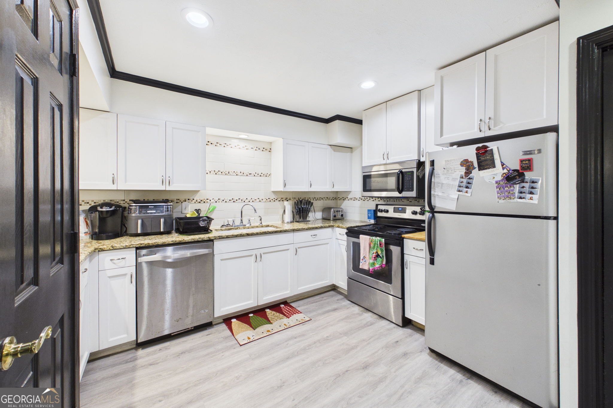 3101 Colonial Way # O Property Photo 10