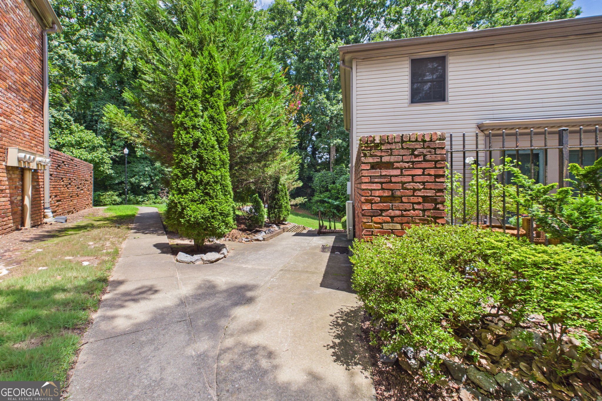 3101 Colonial Way # O Property Photo 15