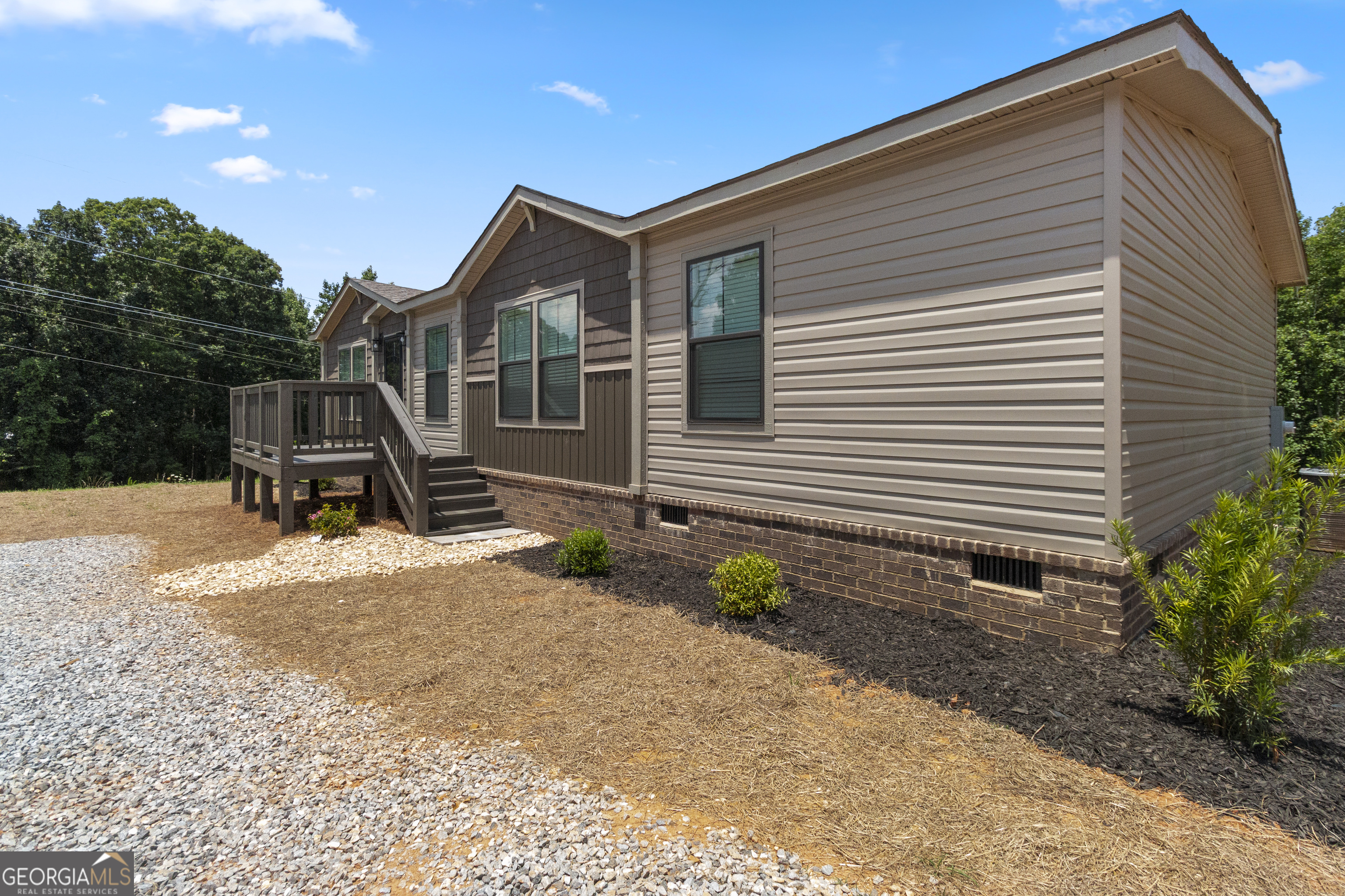 654 Robertson Loop Road Property Photo 4