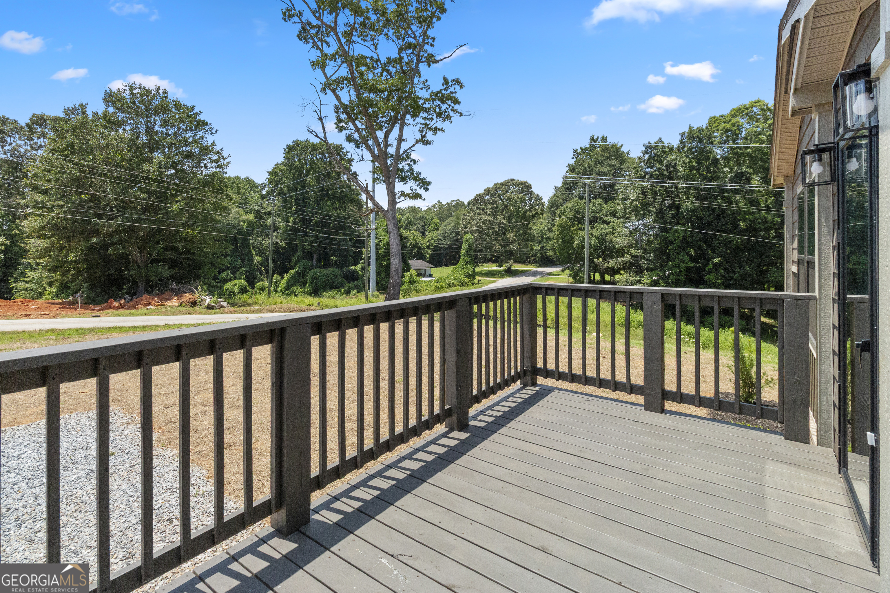 654 Robertson Loop Road Property Photo 5