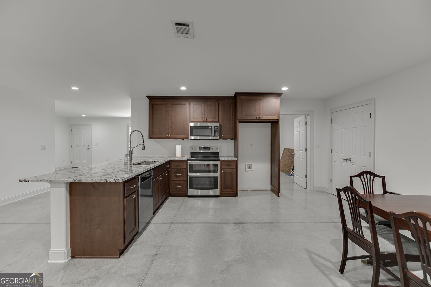 563 Martin Road Property Photo 43