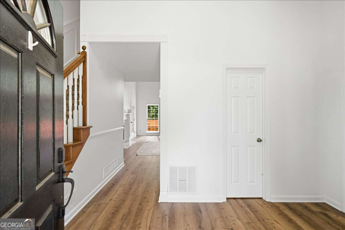 923 Whitby Drive Property Photo 5