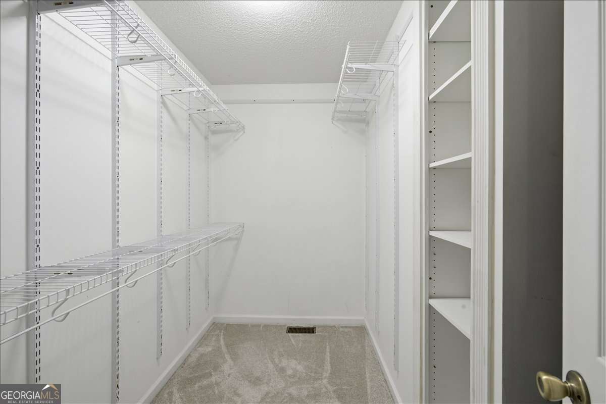 923 Whitby Drive Property Photo 32