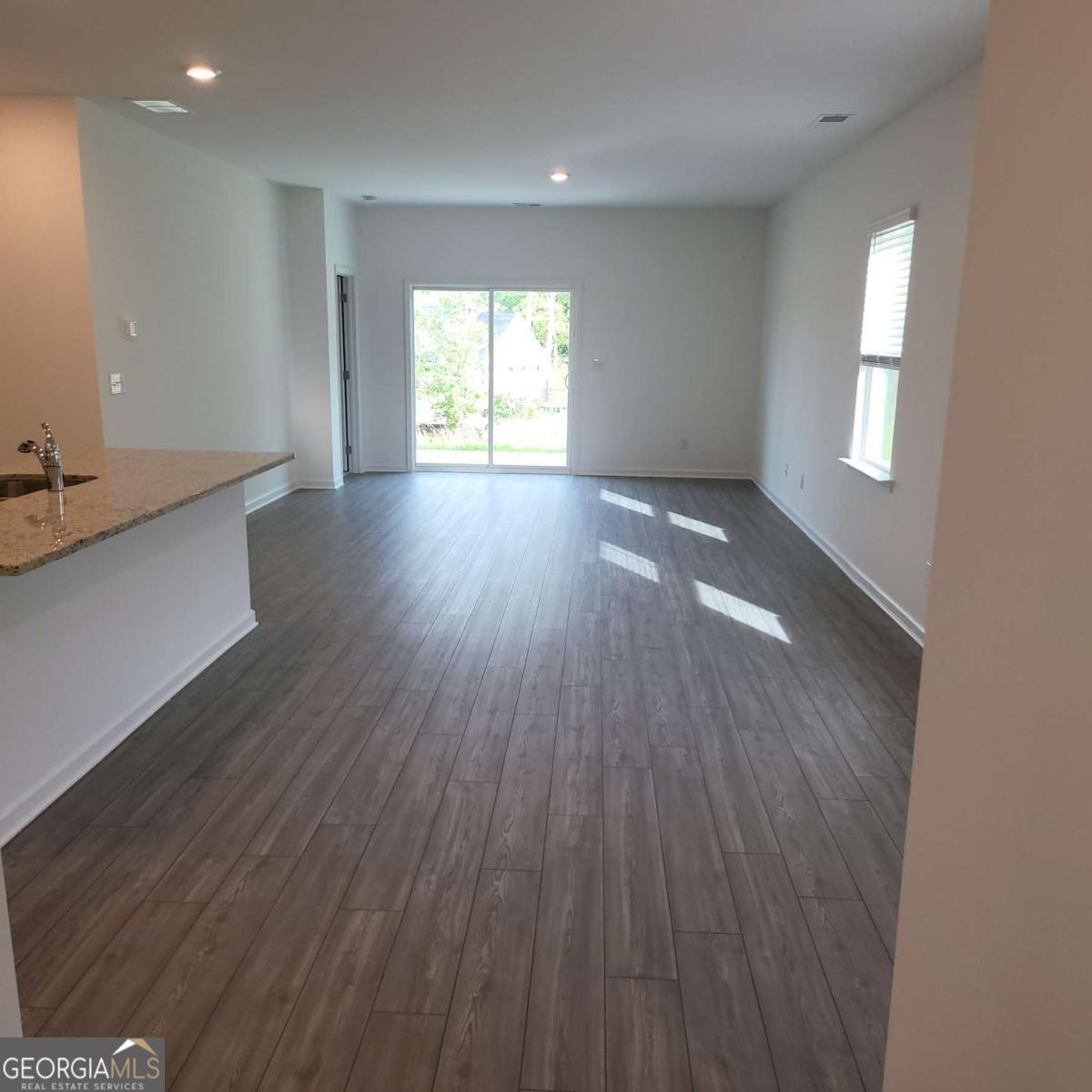 448 Golden Eagle Parkway Property Photo 6