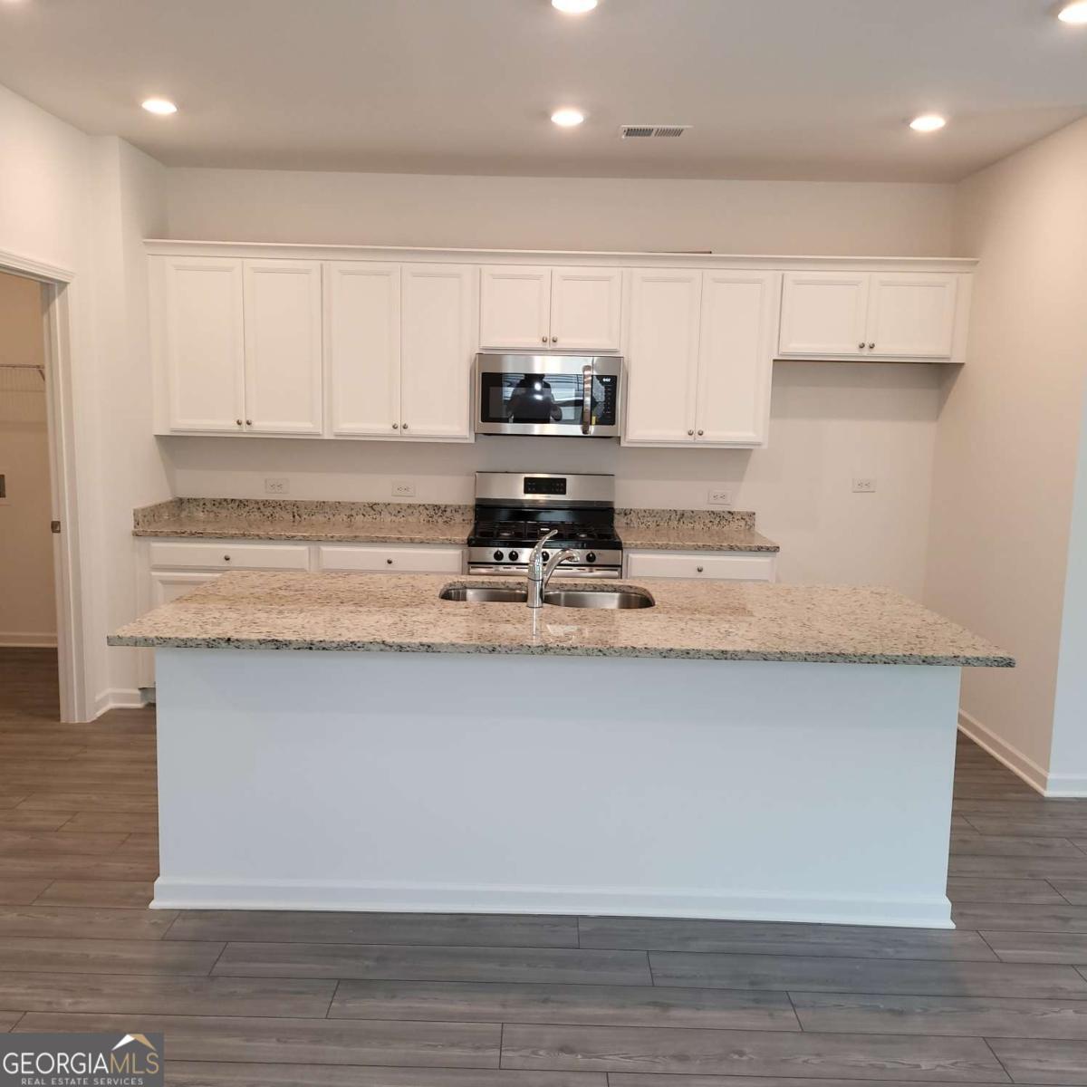 448 Golden Eagle Parkway Property Photo 9