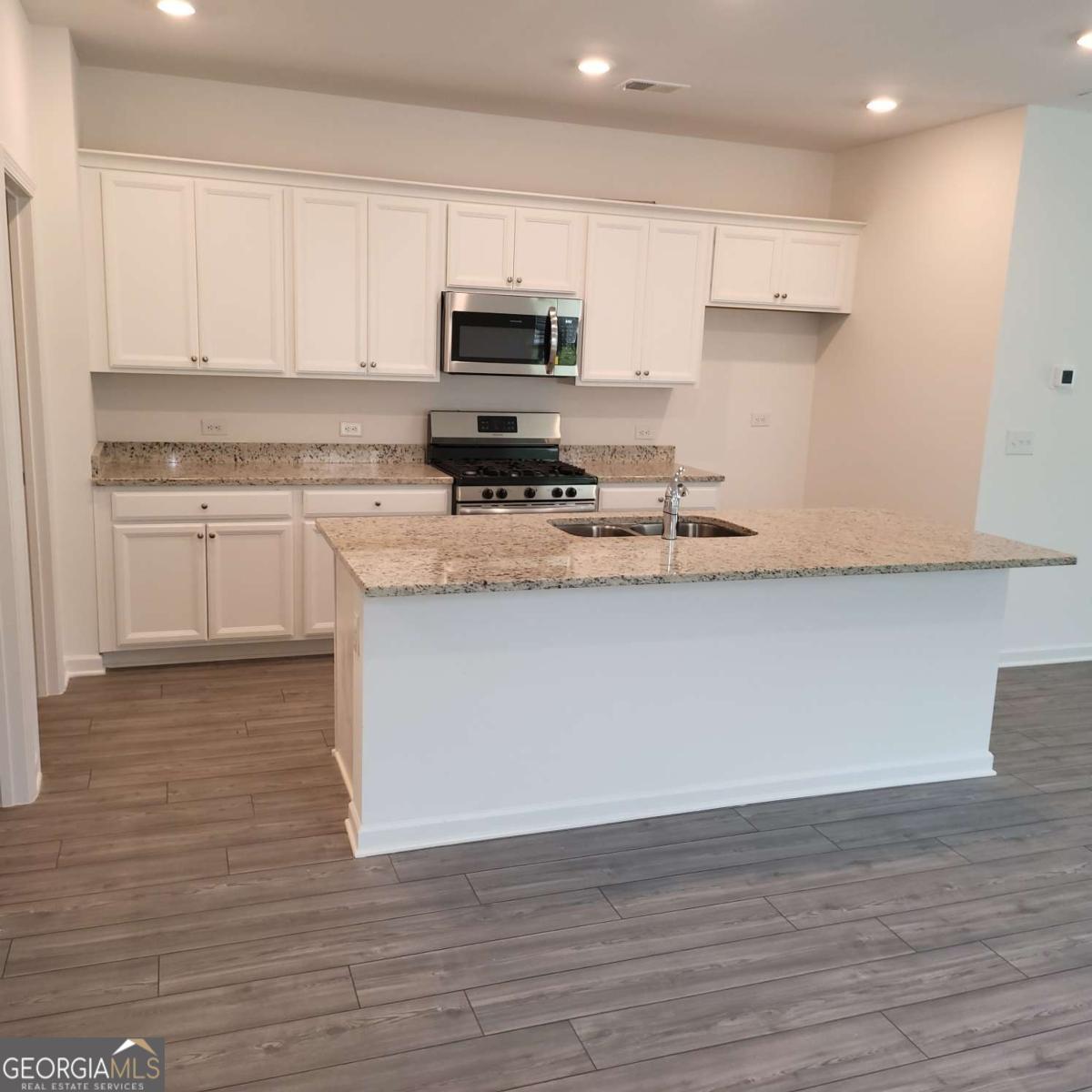 448 Golden Eagle Parkway Property Photo 10
