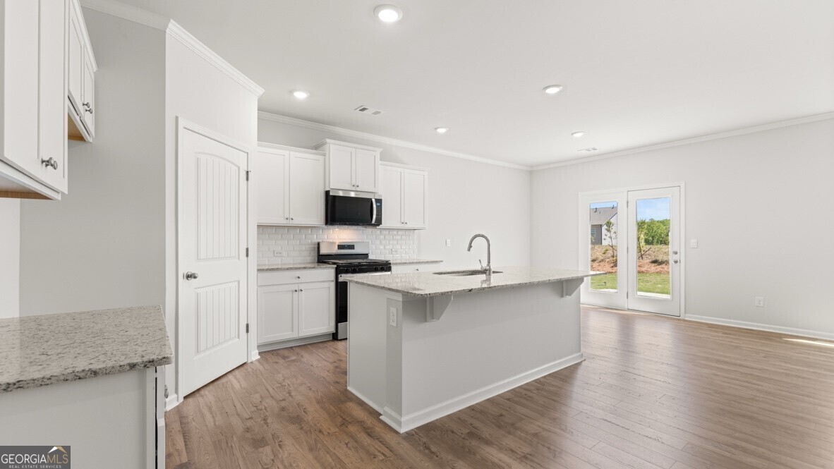368 Belmont Drive Property Photo 4