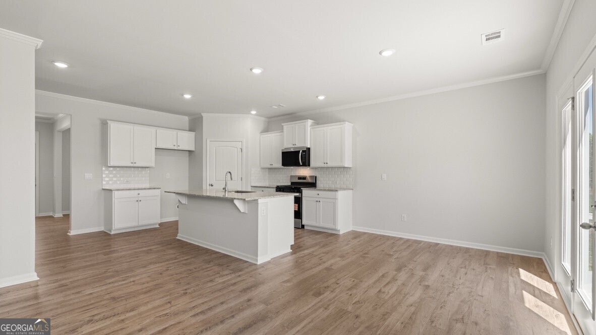 368 Belmont Drive Property Photo 6
