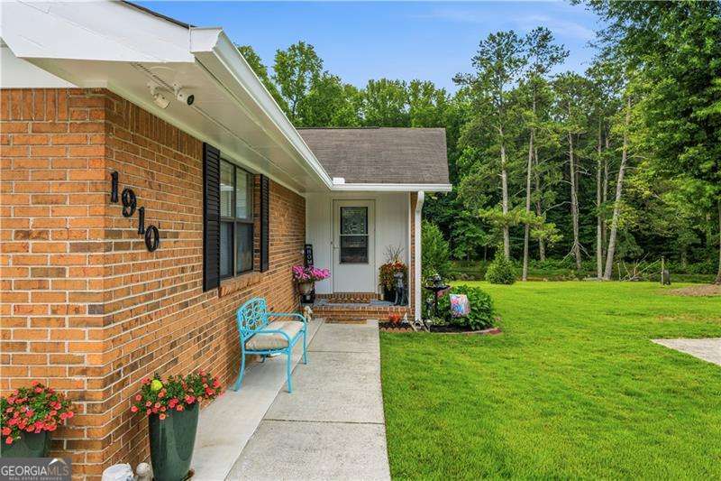 1910 Mack Road Property Photo 2