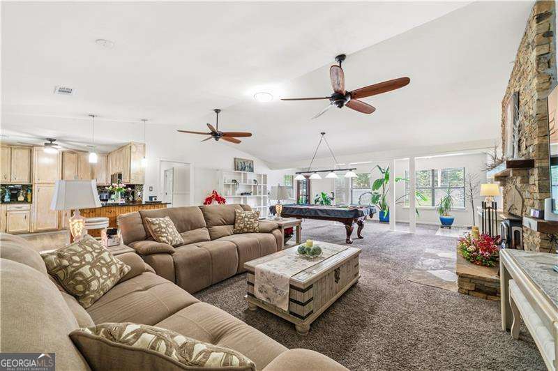 1910 Mack Road Property Photo 6