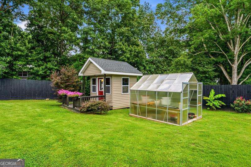 1910 Mack Road Property Photo 35