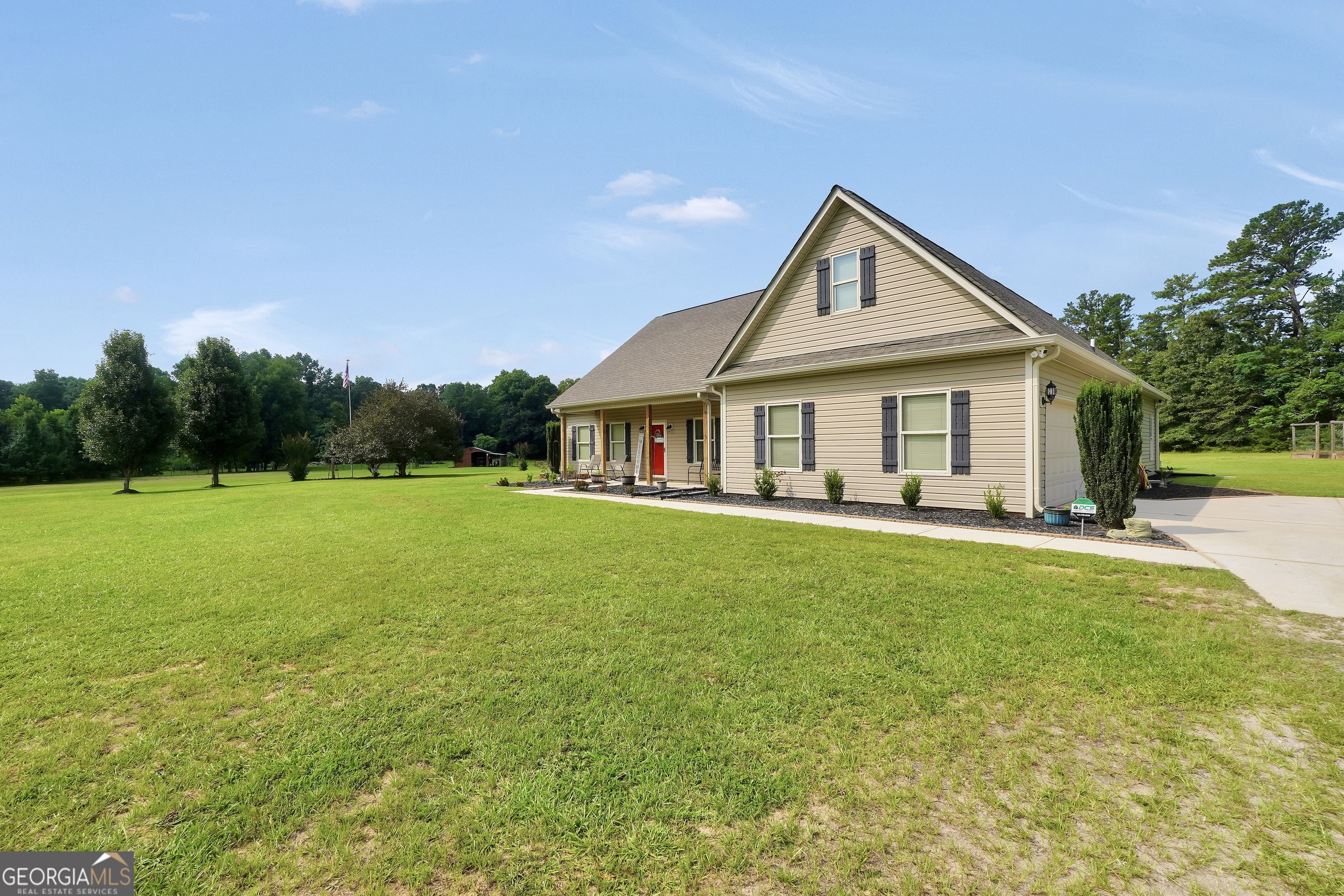 432 Crane Road Property Photo 2