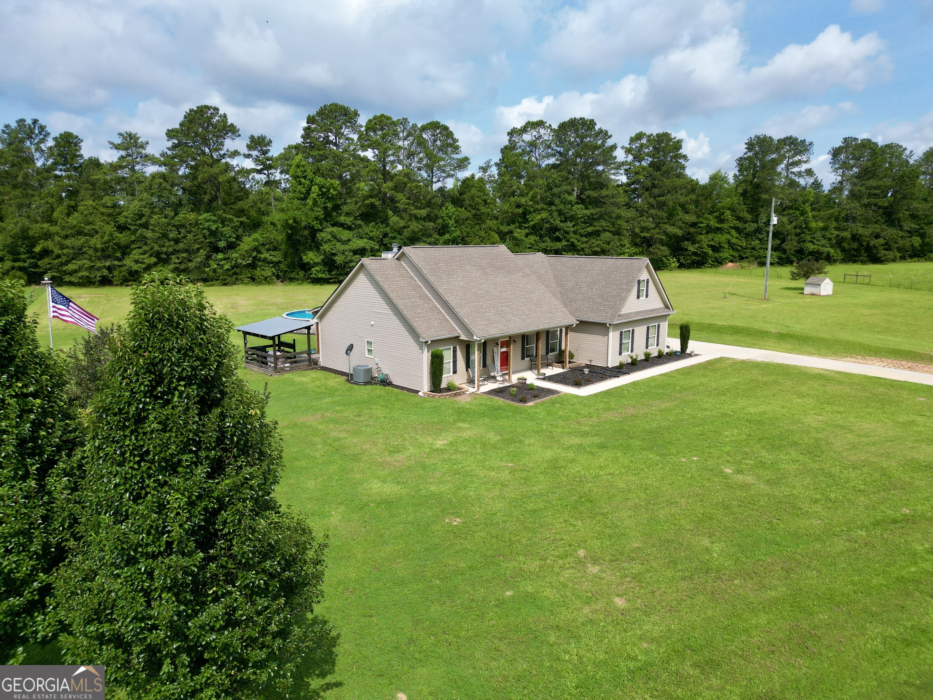 432 Crane Road Property Photo 4