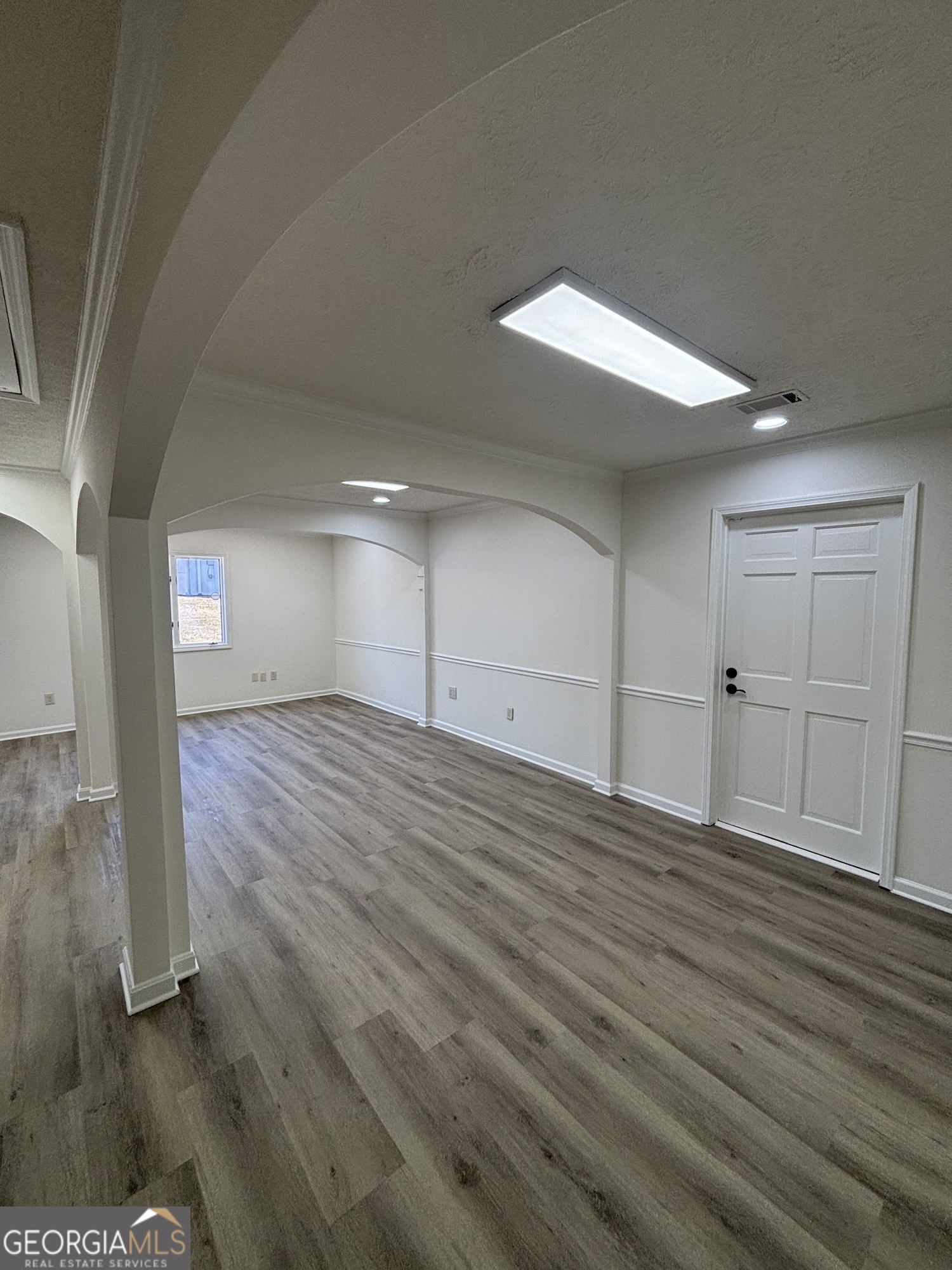 2066 Watson Boulevard # 1 Property Photo 2