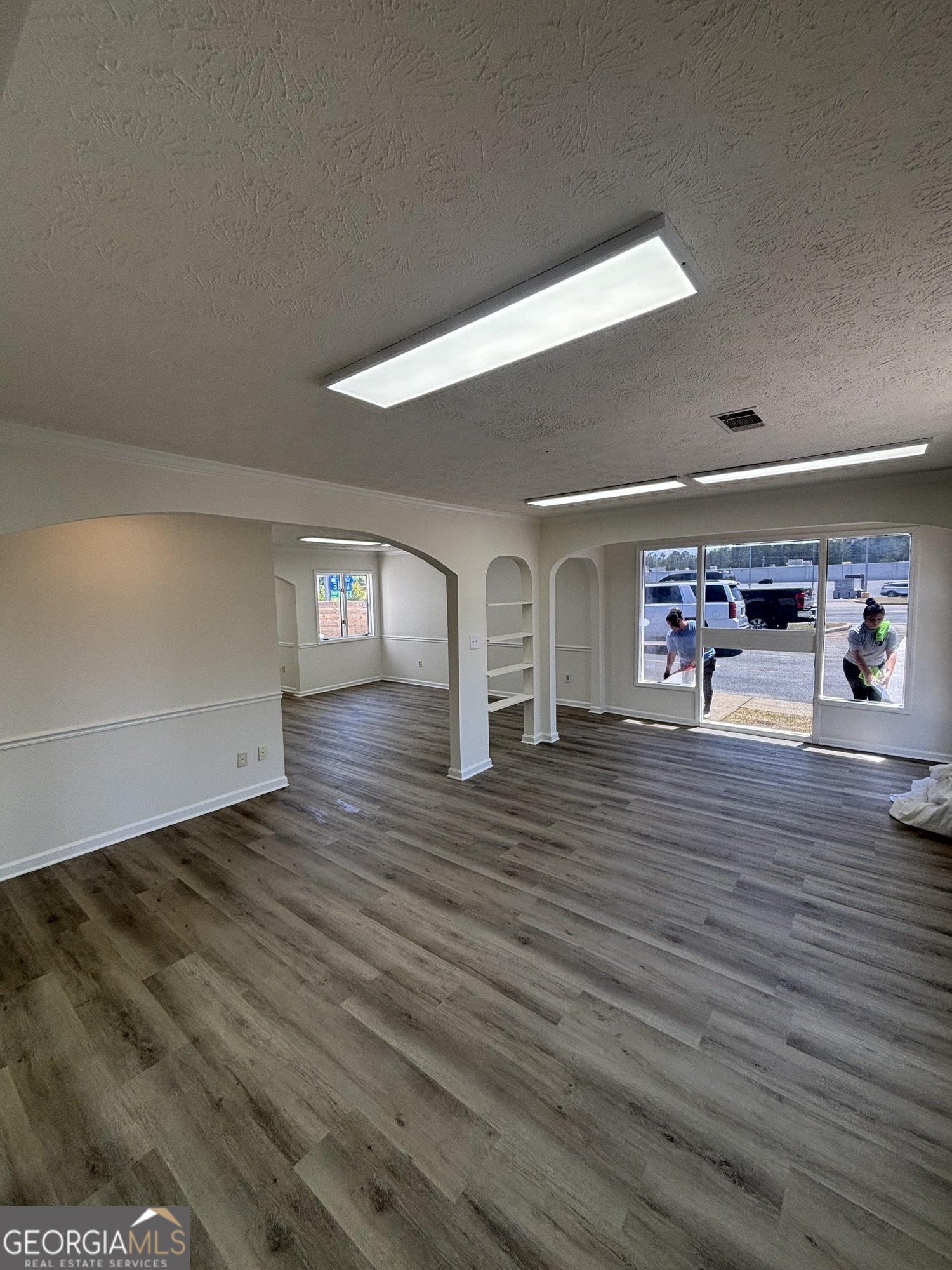 2066 Watson Boulevard # 1 Property Photo 4