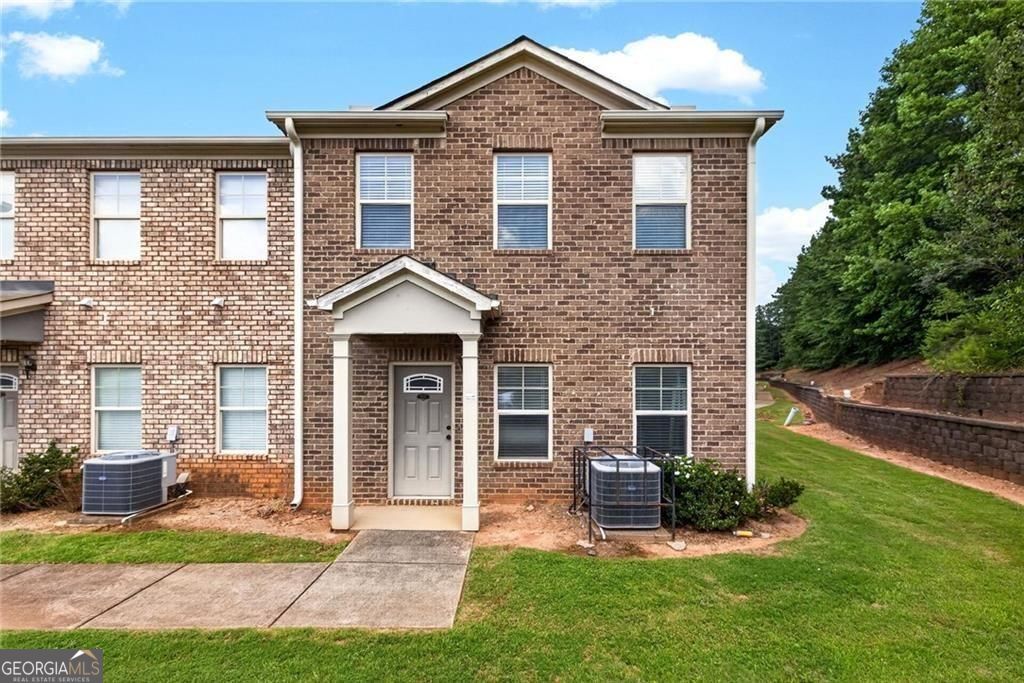 7454 Pine Brook Road Property Photo 1