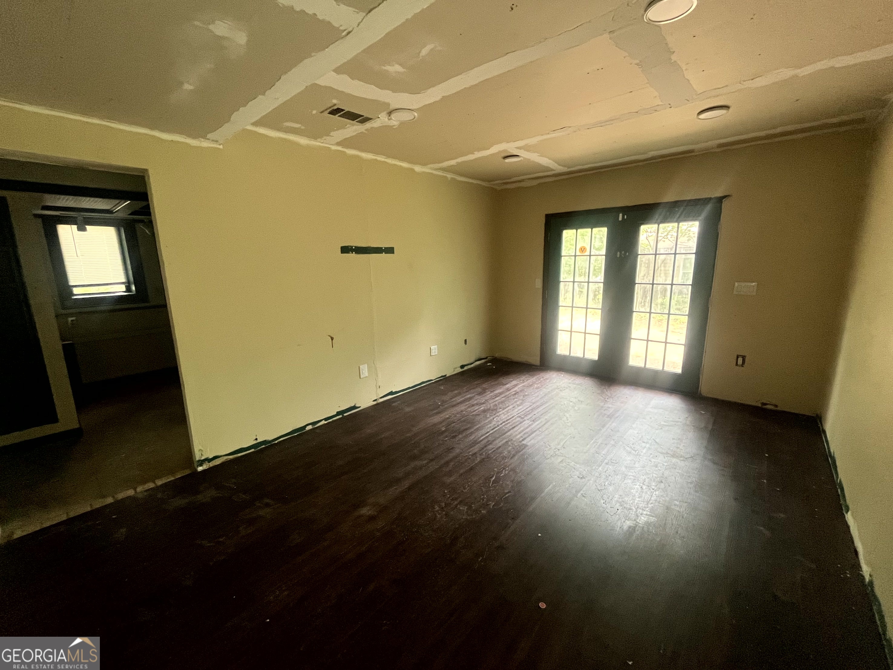 6717 Live Oak Lane Property Photo 4