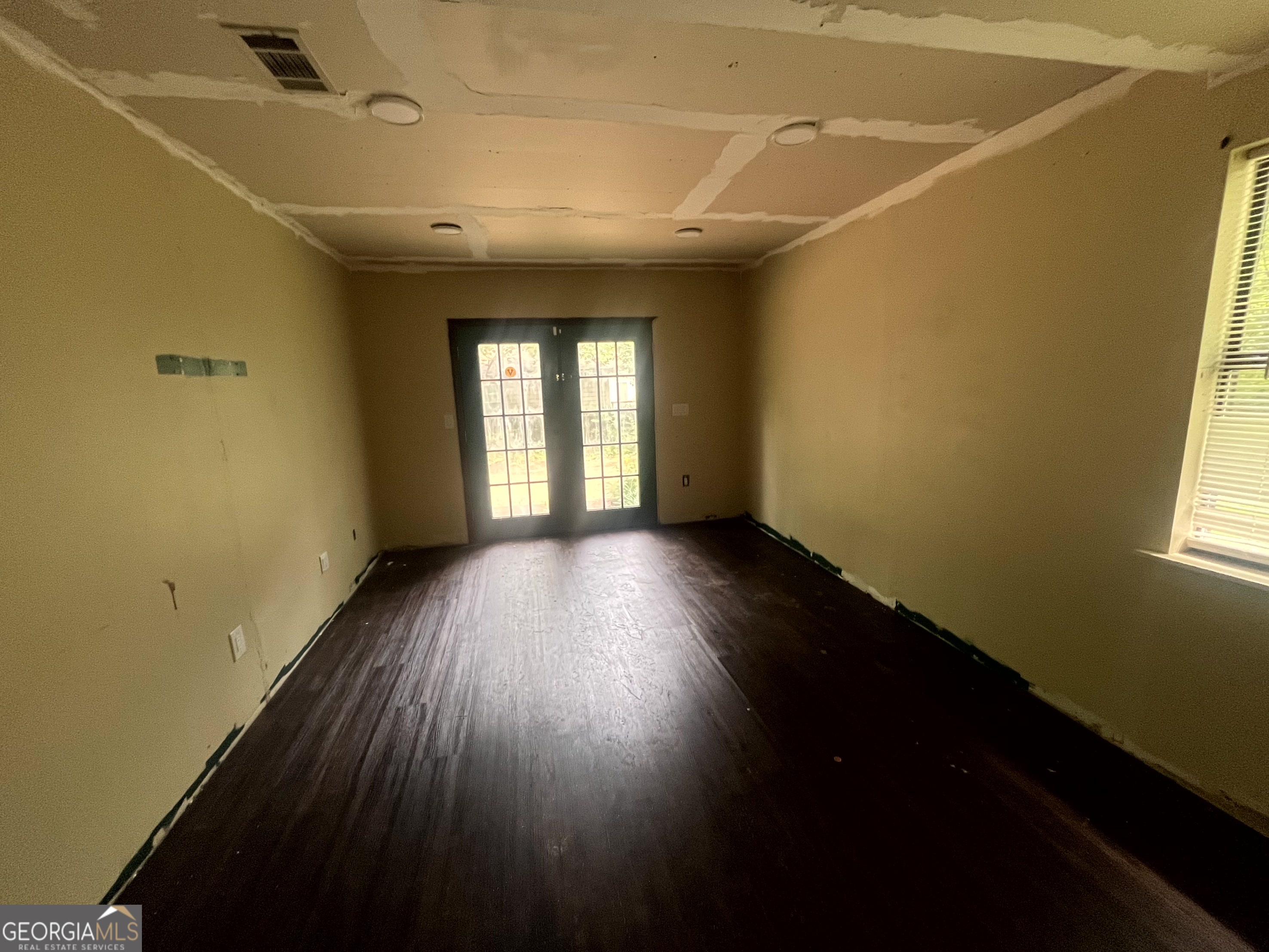 6717 Live Oak Lane Property Photo 6