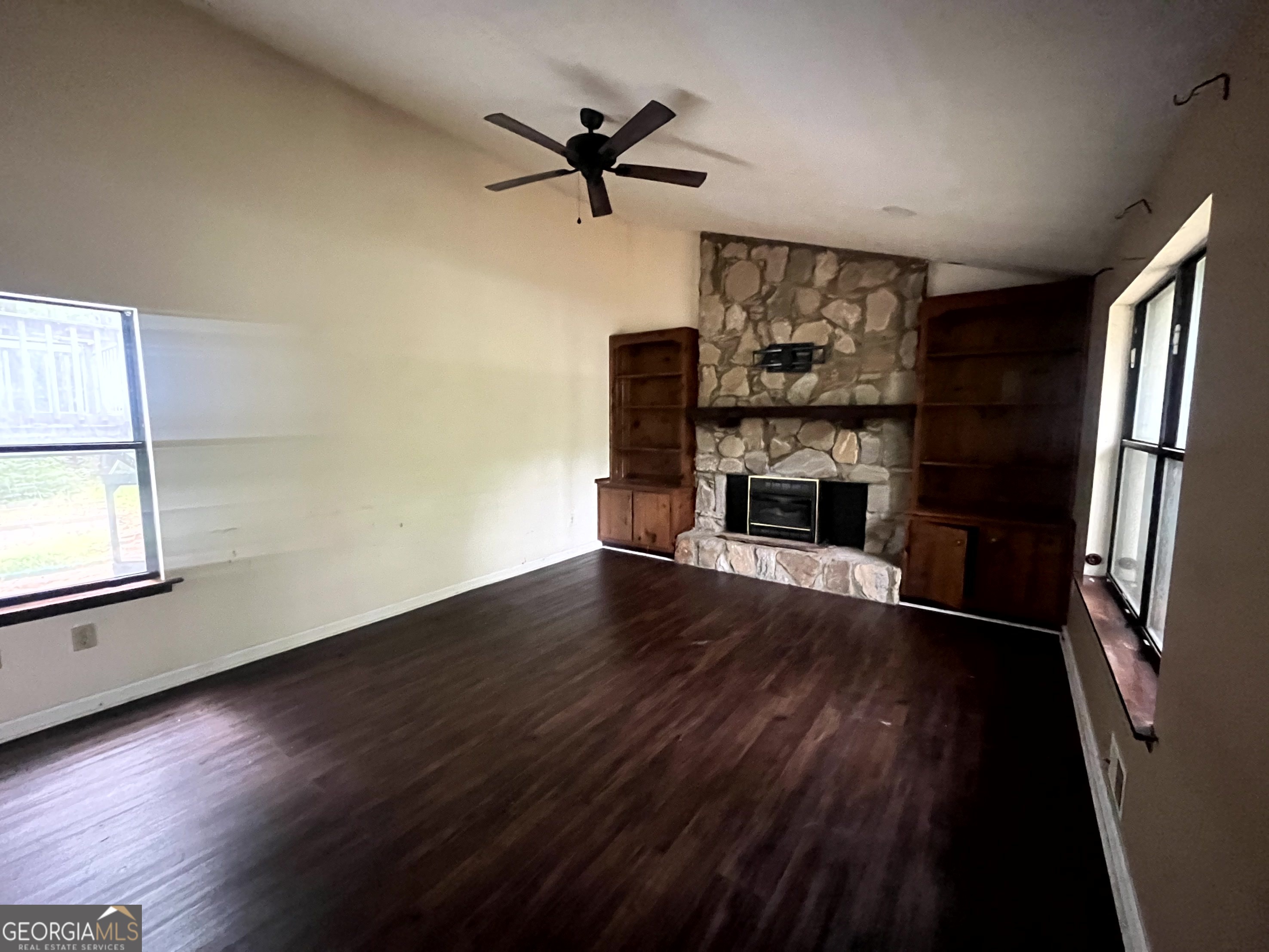 6717 Live Oak Lane Property Photo 13