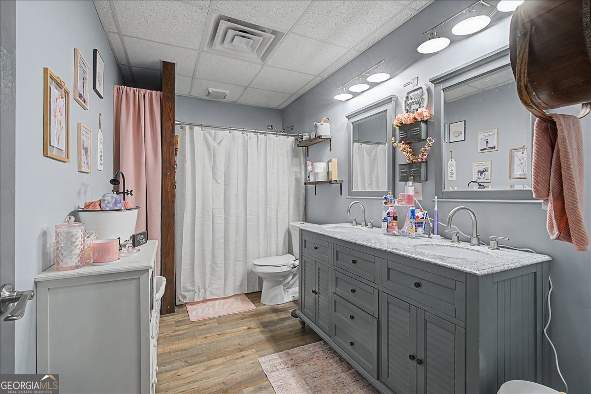 5105 E Highway 166 Property Photo 57