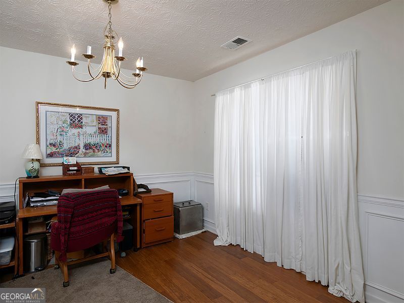 55 Dearing Woods Bend Property Photo 10