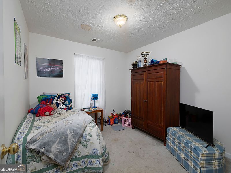 55 Dearing Woods Bend Property Photo 16