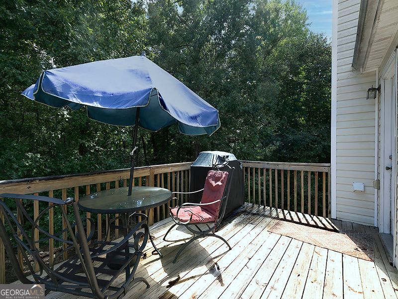 55 Dearing Woods Bend Property Photo 22