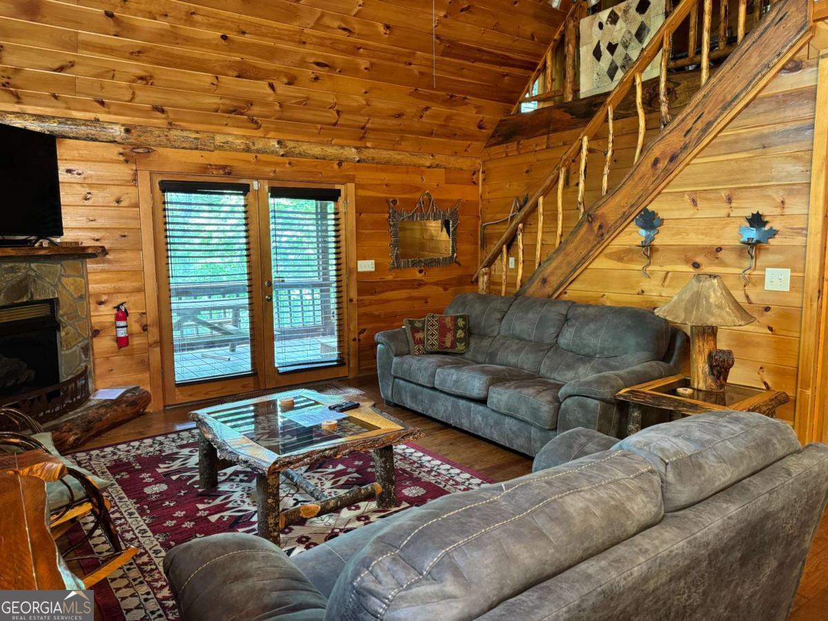 35 Big Buck Circle Property Photo 5